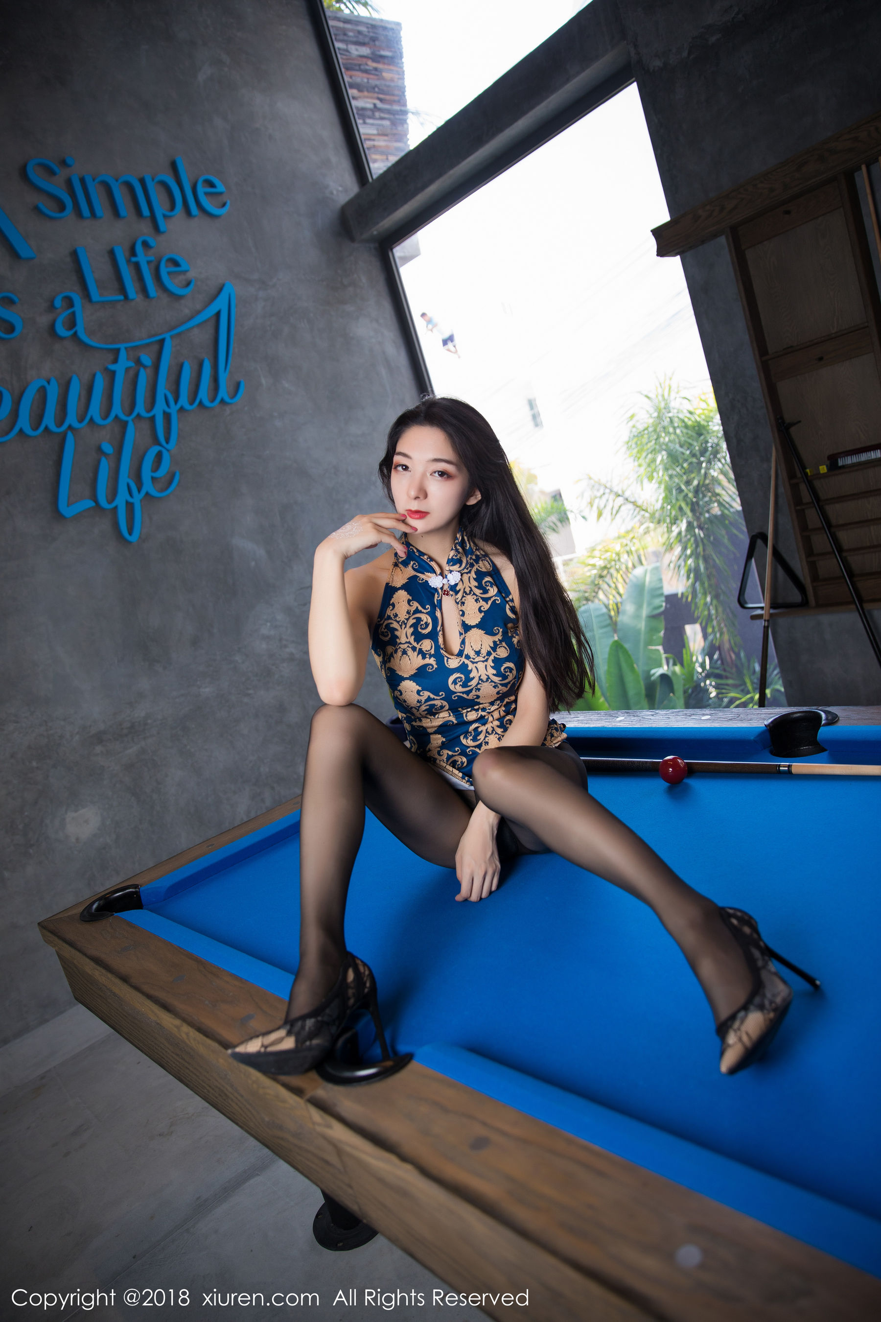 Angela小热巴《旗袍丝袜美腿》 [秀人XIUREN] No.1131 写真集