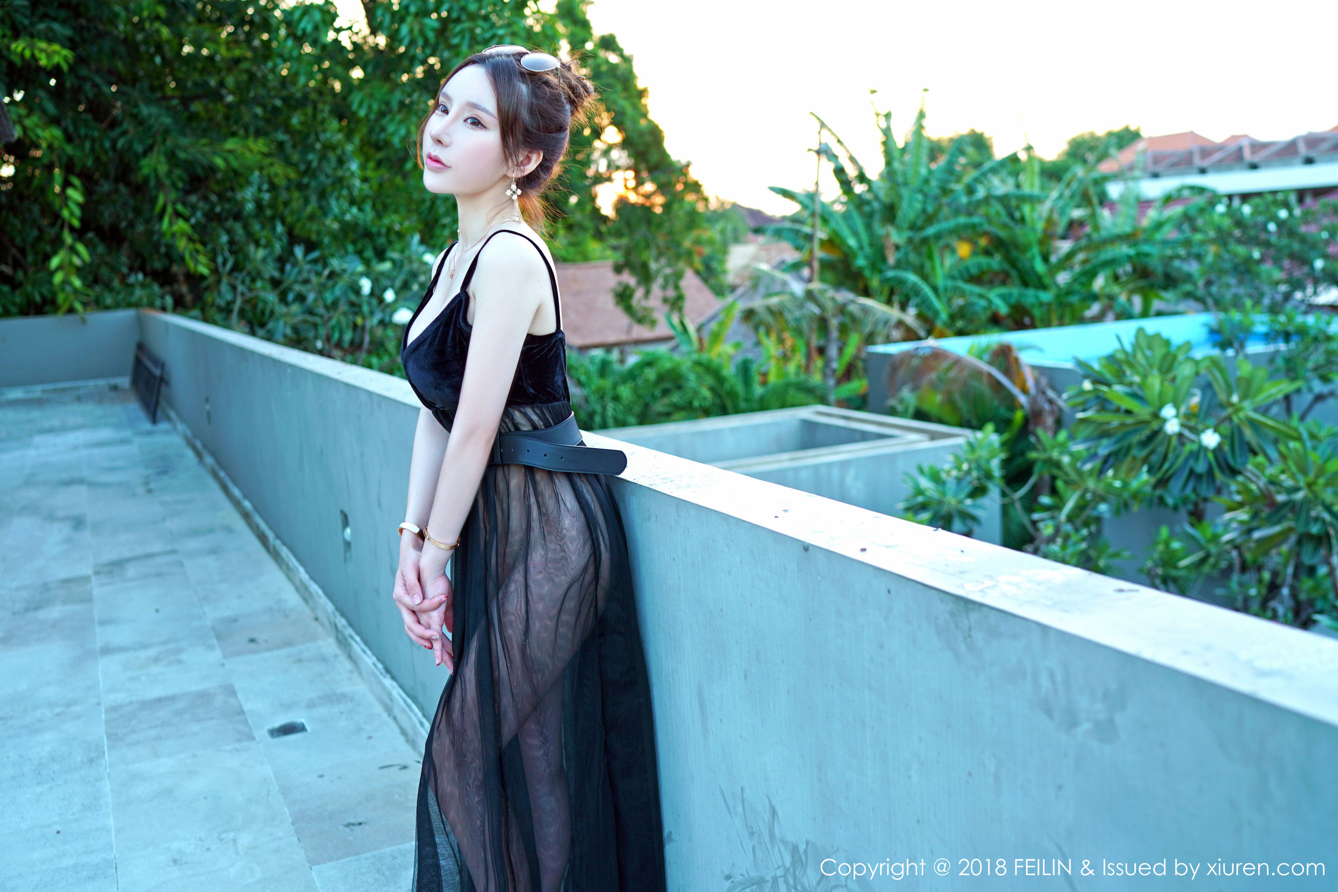 周于希《若隐若现的曲线诱惑》 [嗲囡囡FEILIN] VOL.163 写真集