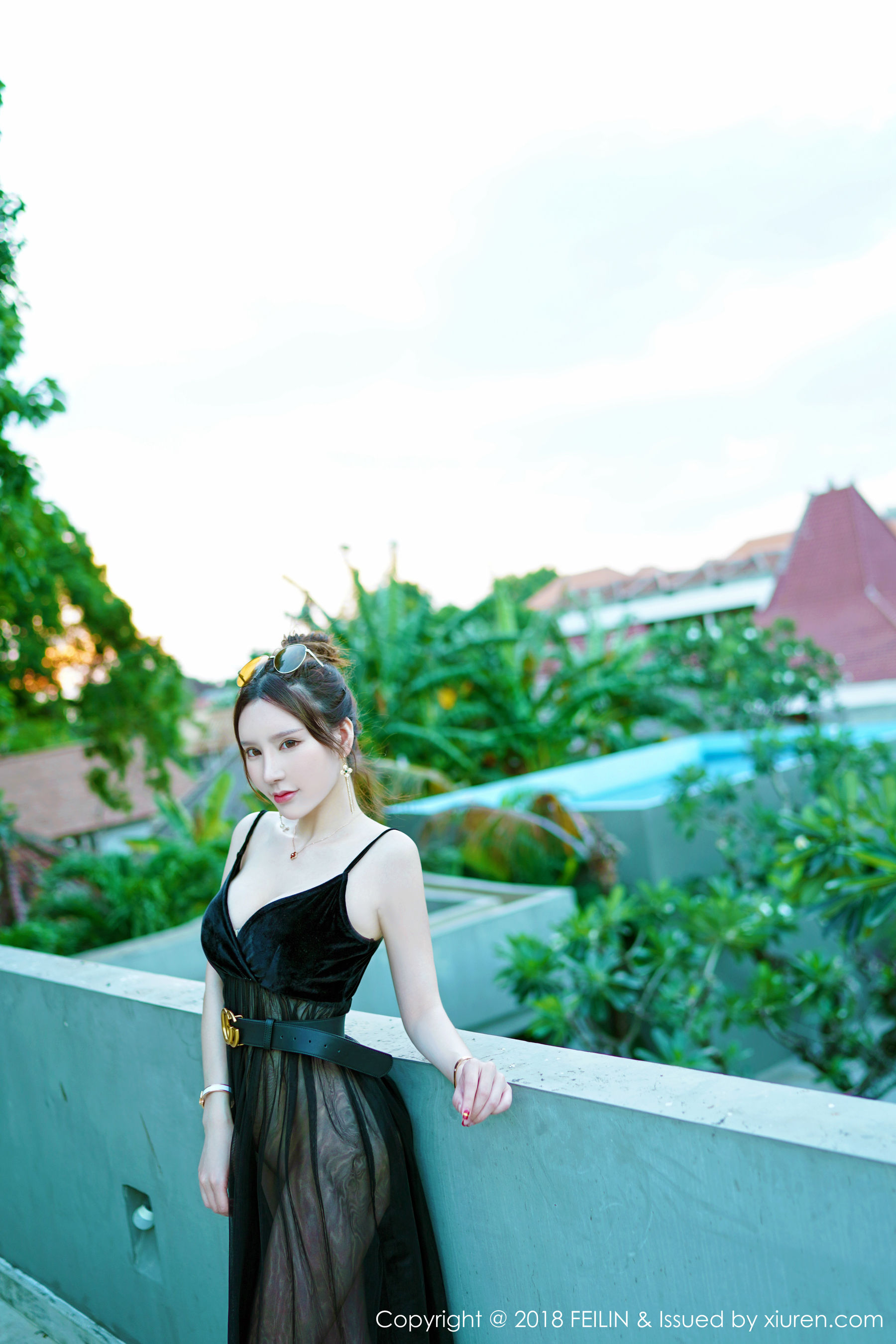 周于希《若隐若现的曲线诱惑》 [嗲囡囡FEILIN] VOL.163 写真集