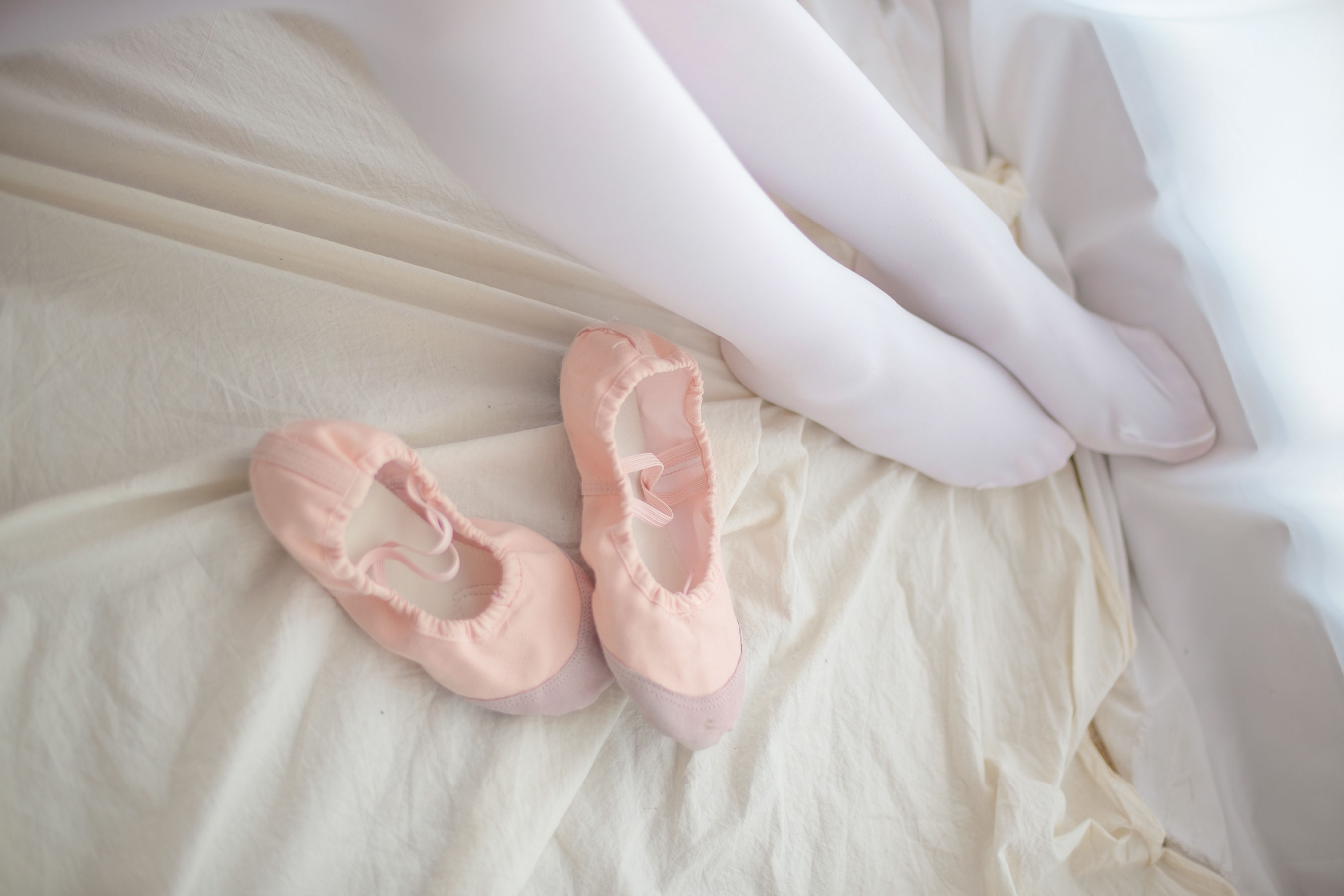 《白丝粉红少女》 [森萝财团] R15-012 写真集