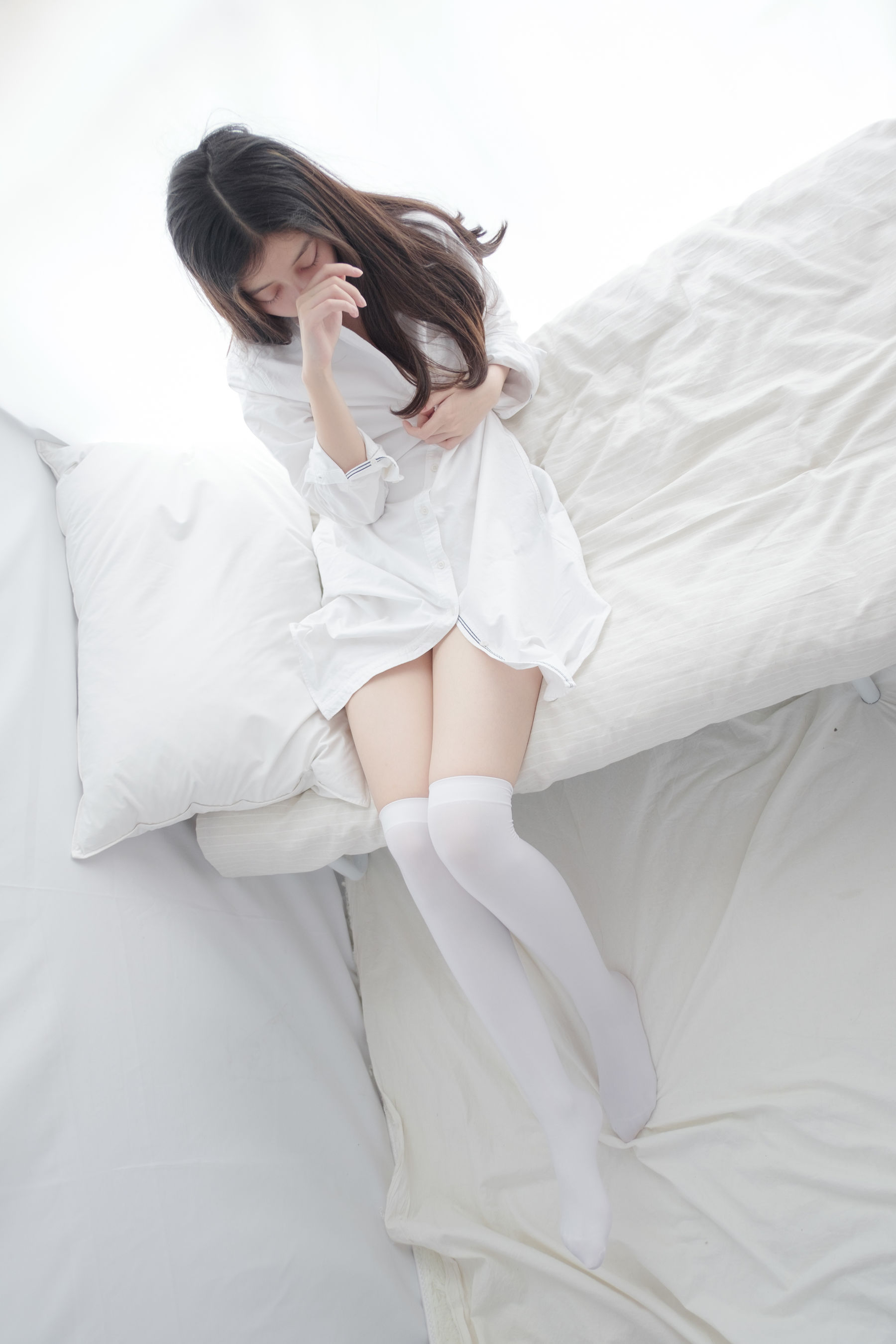 《白 - 丝》 [森萝财团] R15-022 写真集