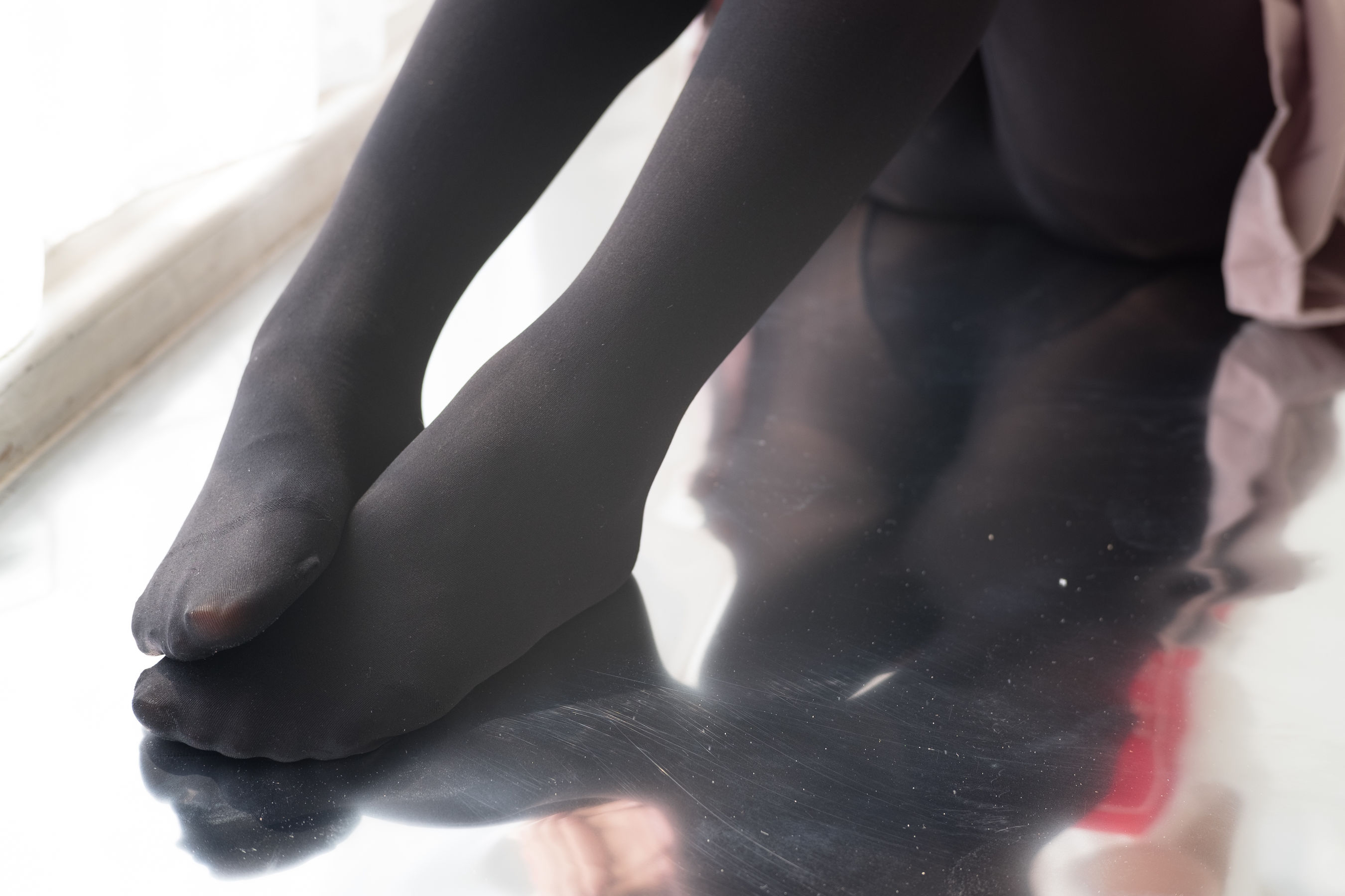 《慢慢脱下你的黑丝》 [森萝财团] R15-029 写真集