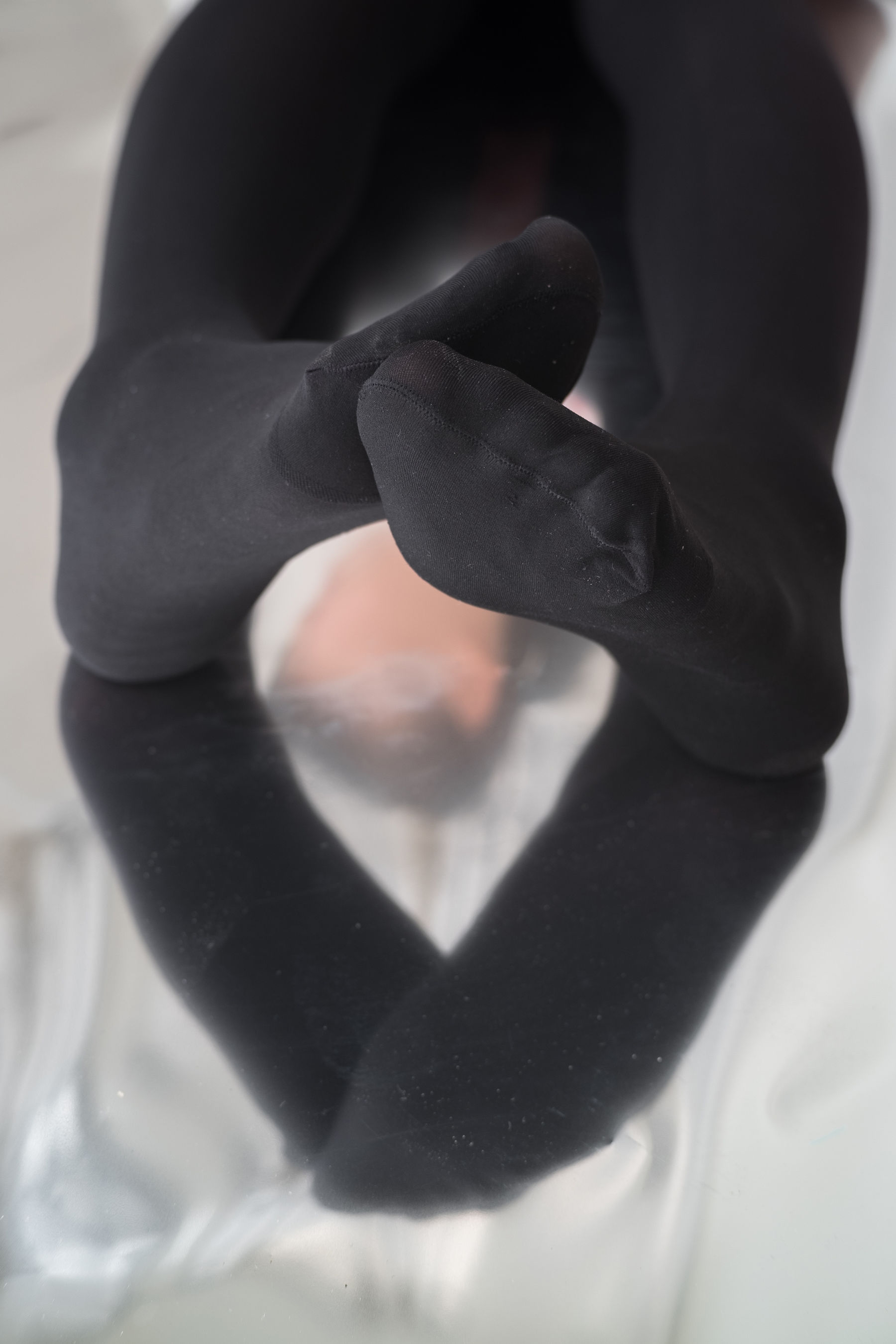 《慢慢脱下你的黑丝》 [森萝财团] R15-029 写真集