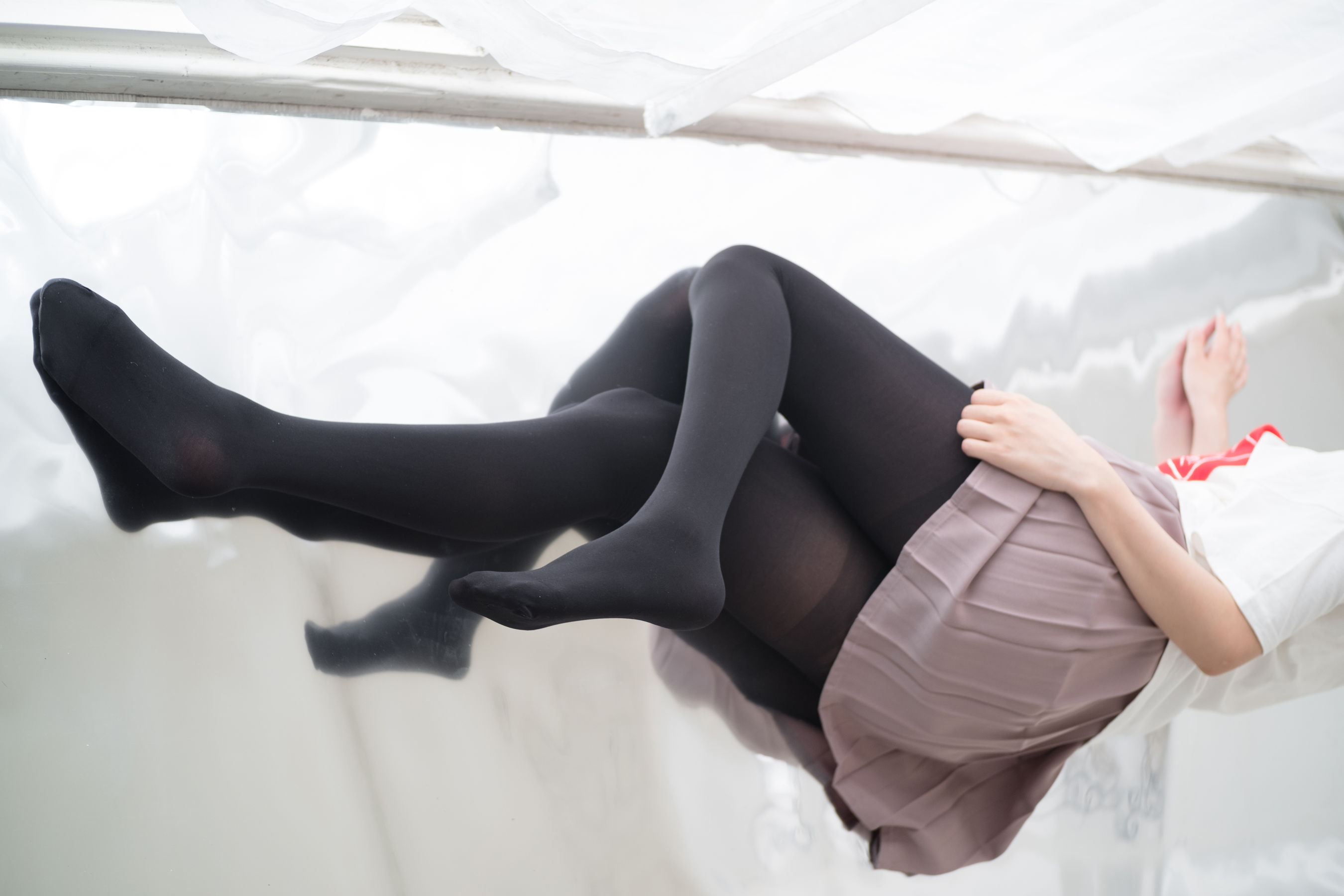 《慢慢脱下你的黑丝》 [森萝财团] R15-029 写真集