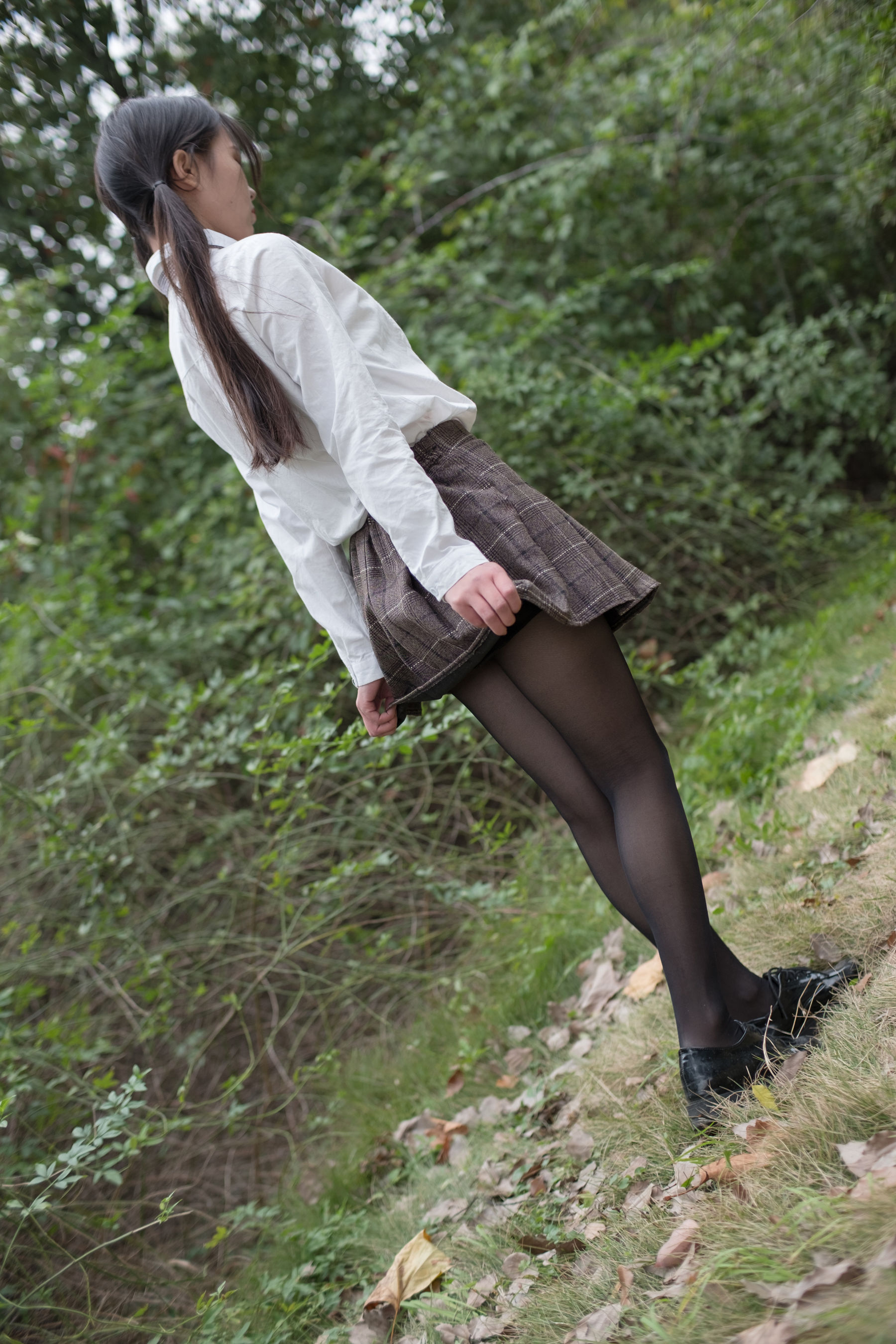 《学妹教室玩黑丝》 [森萝财团] R15-043 写真集