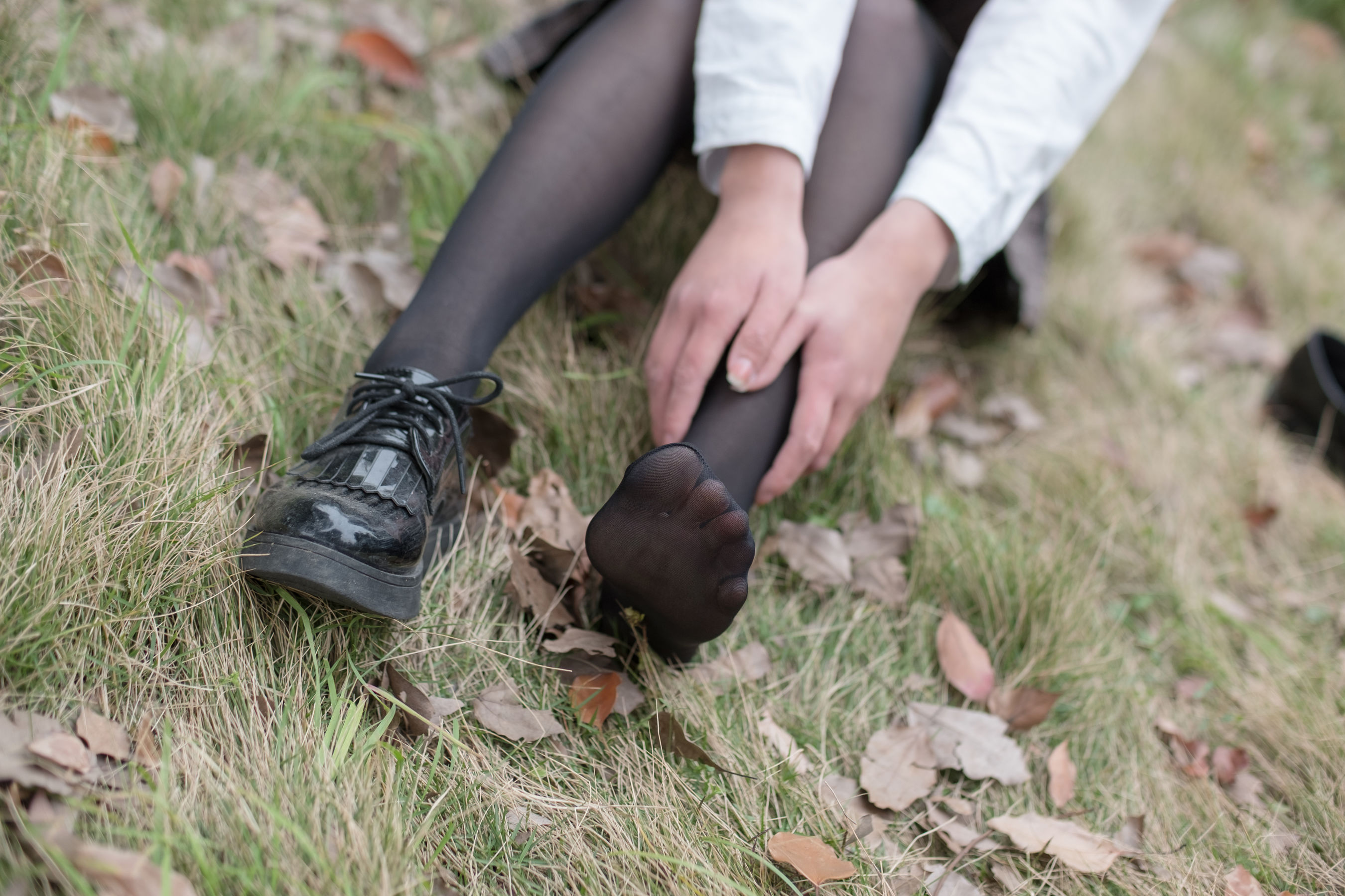 《学妹教室玩黑丝》 [森萝财团] R15-043 写真集