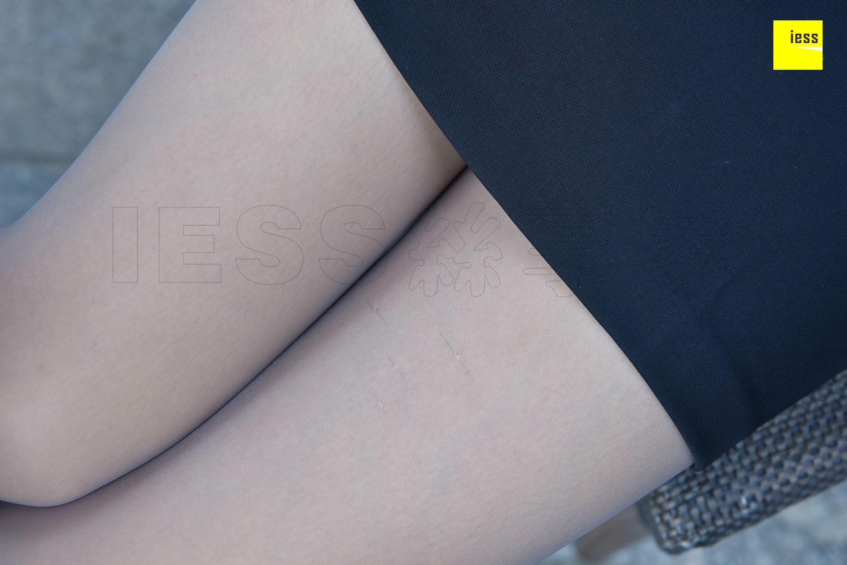 模特七七 《星巴克偶遇同事》[异思趣向IESS] 写真集