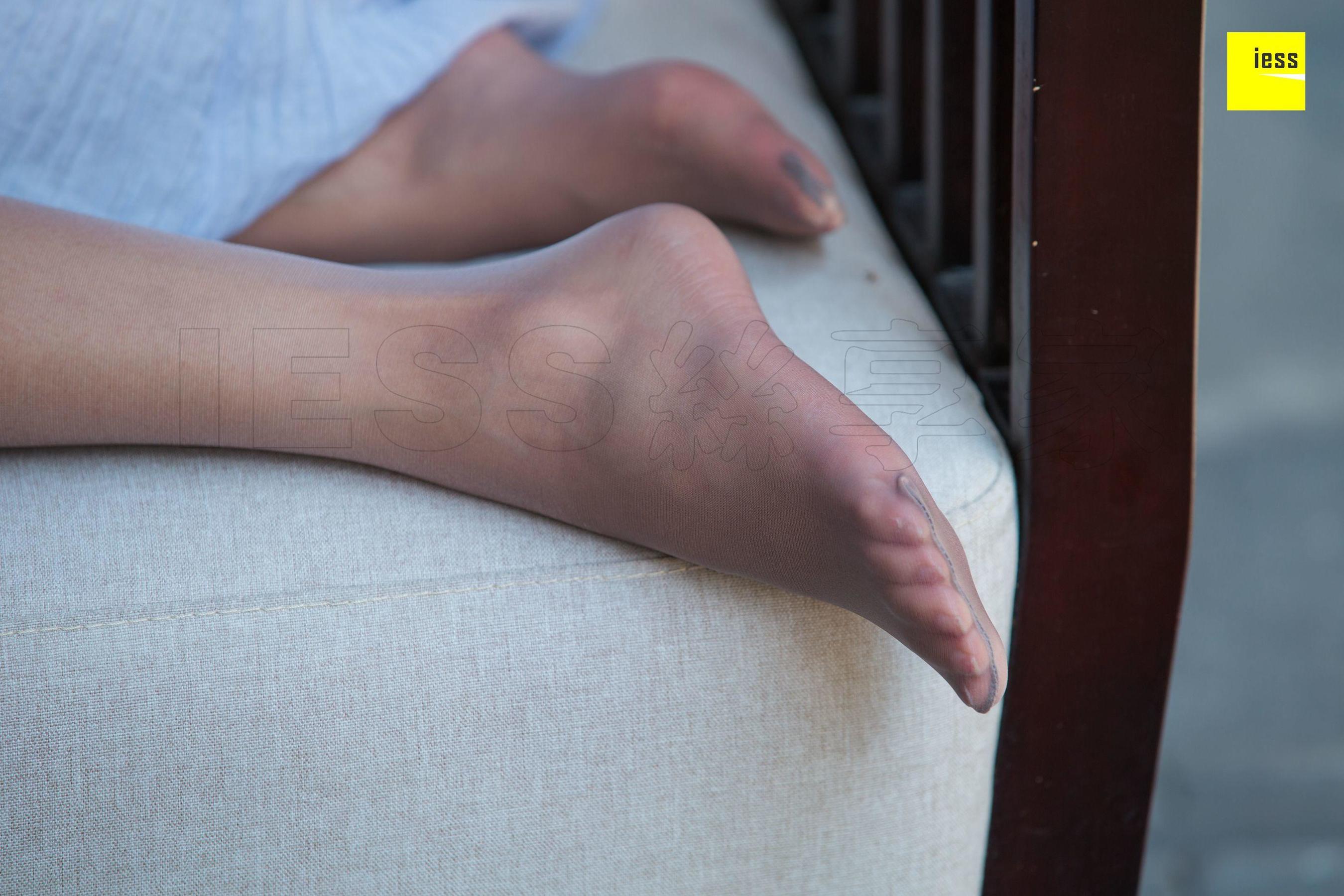 模特婉萍 《婉萍素雅风灰丝》[异思趣向IESS] 写真集