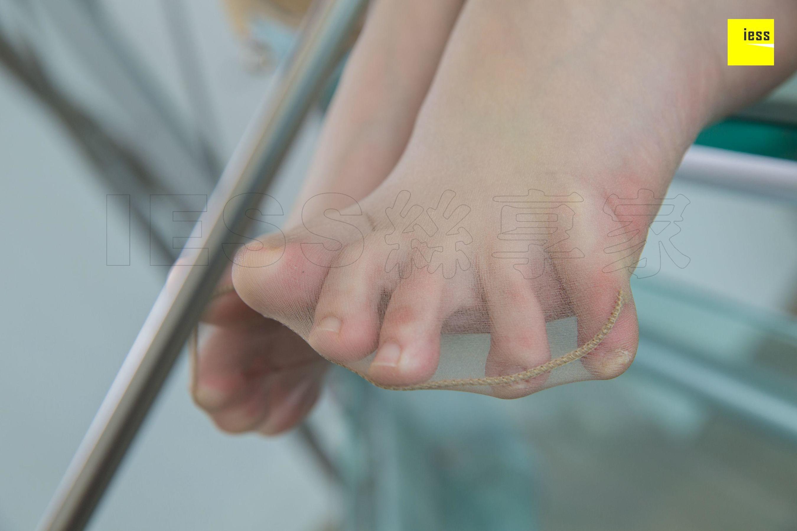 模特文欣 《文欣恬静的旗袍》[异思趣向IESS] 写真集