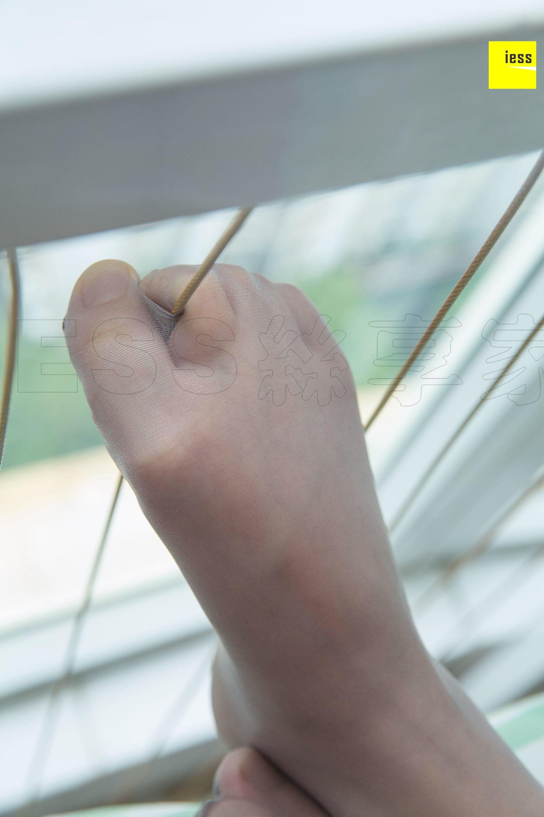 腿模文欣 《文欣黑色妖姬》[异思趣向IESS] 写真集