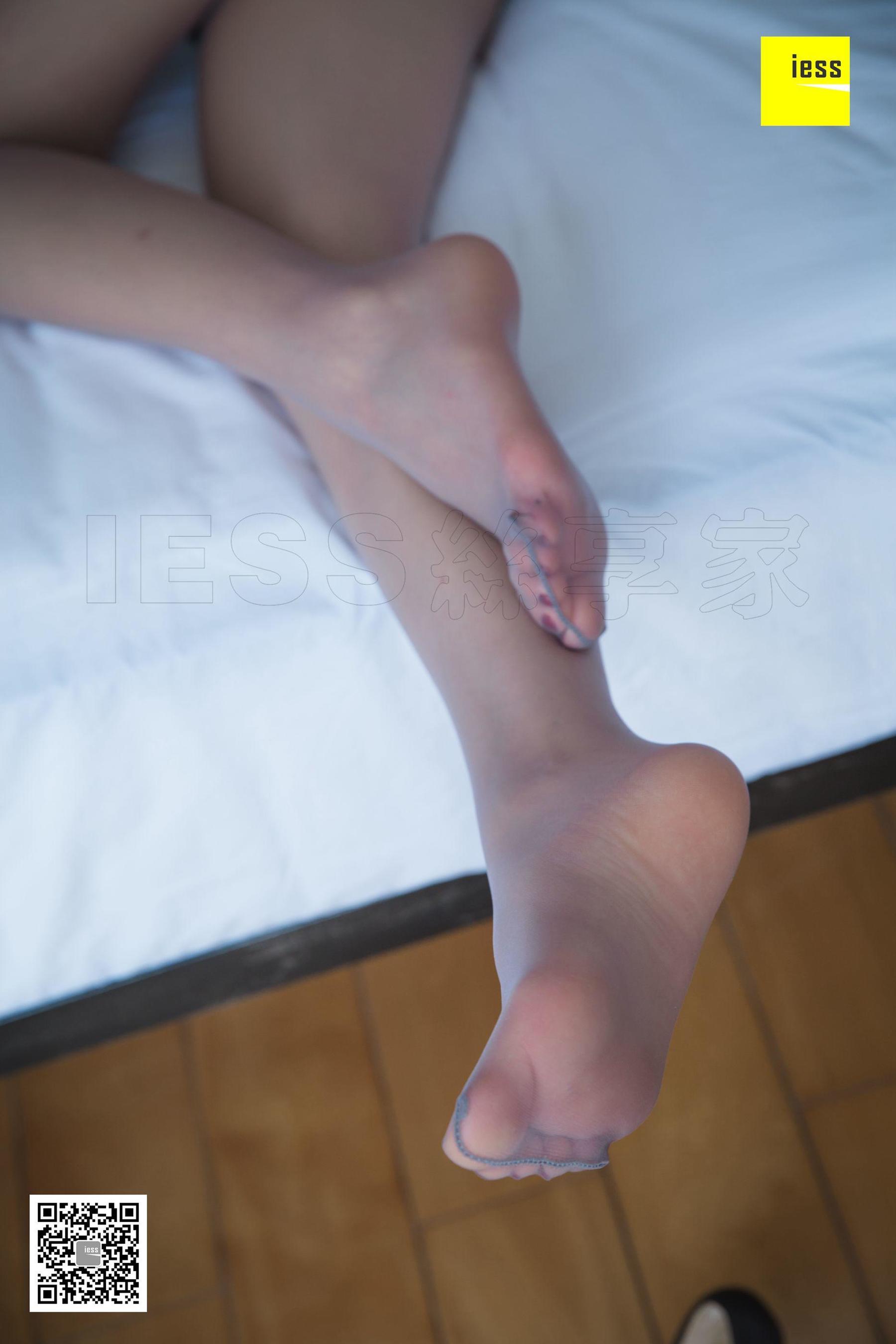 模特七七《拖鞋与高跟鞋》 [异思趣向IESS] 写真集