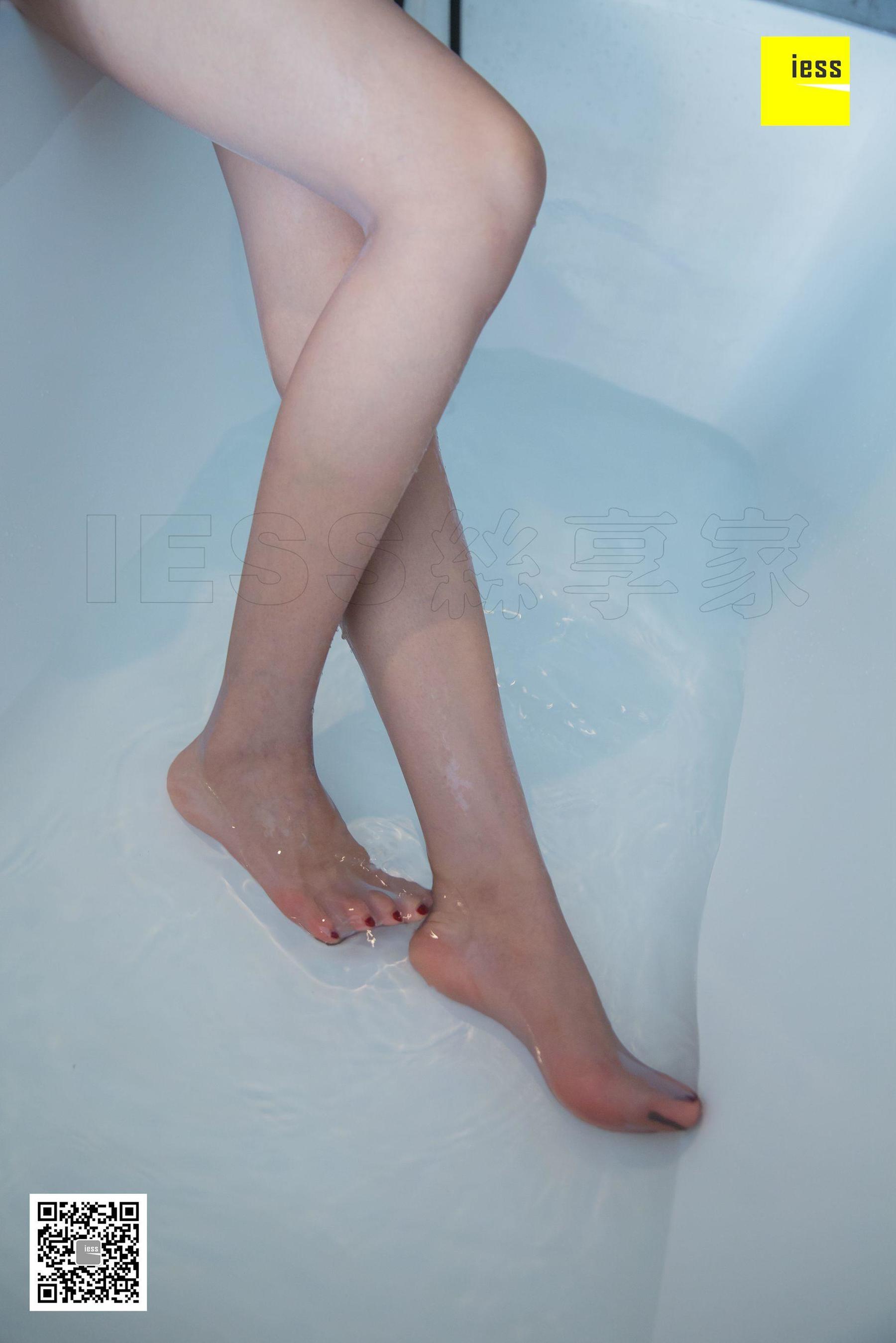 模特七七《拖鞋与高跟鞋》 [异思趣向IESS] 写真集