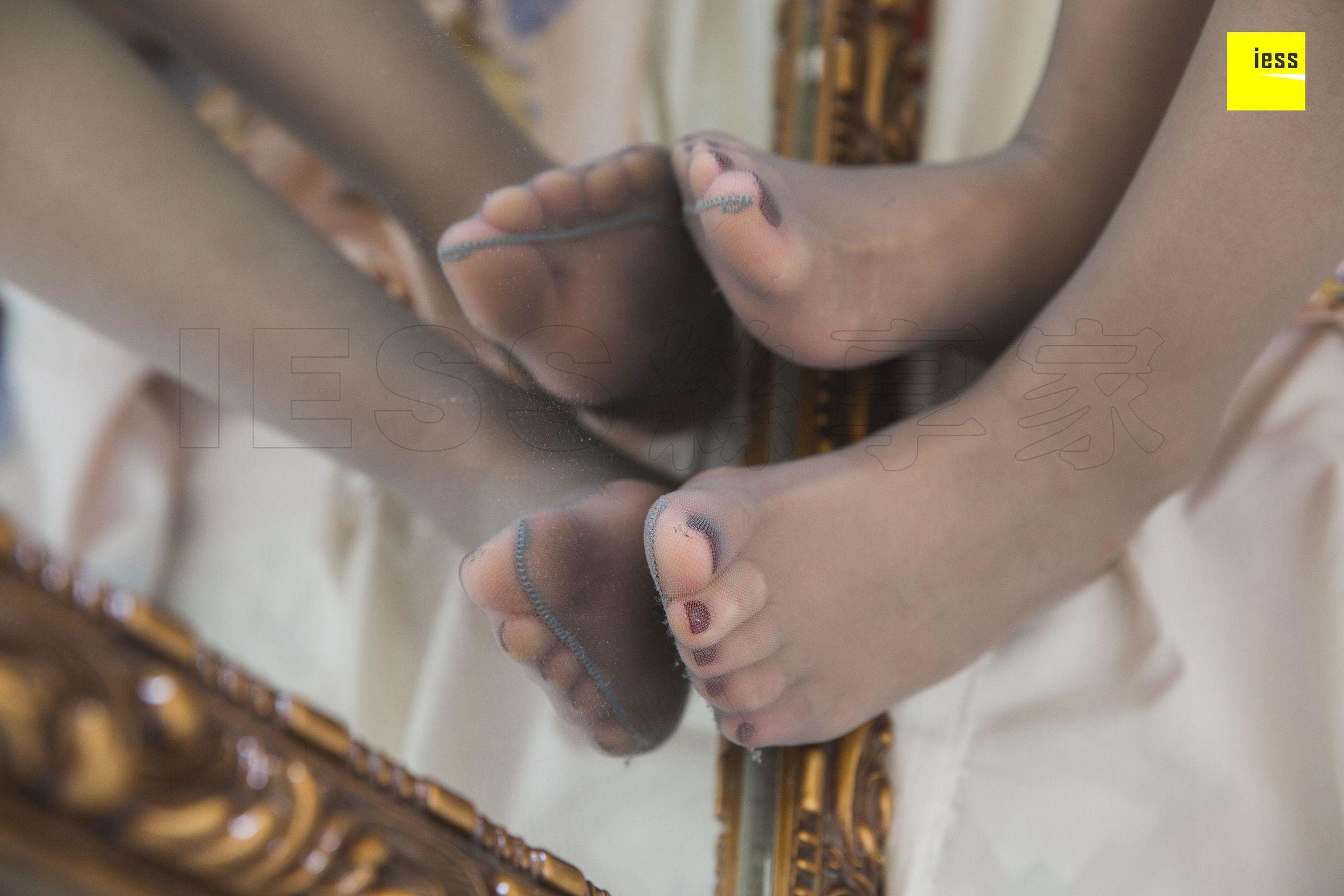 模特九妹《九妹和服灰丝》 [异思趣向IESS] 写真集