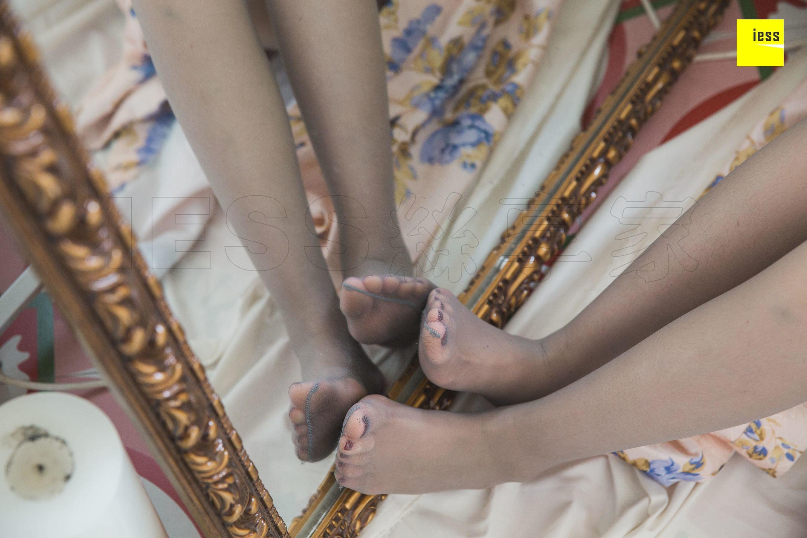 模特九妹《九妹和服灰丝》 [异思趣向IESS] 写真集