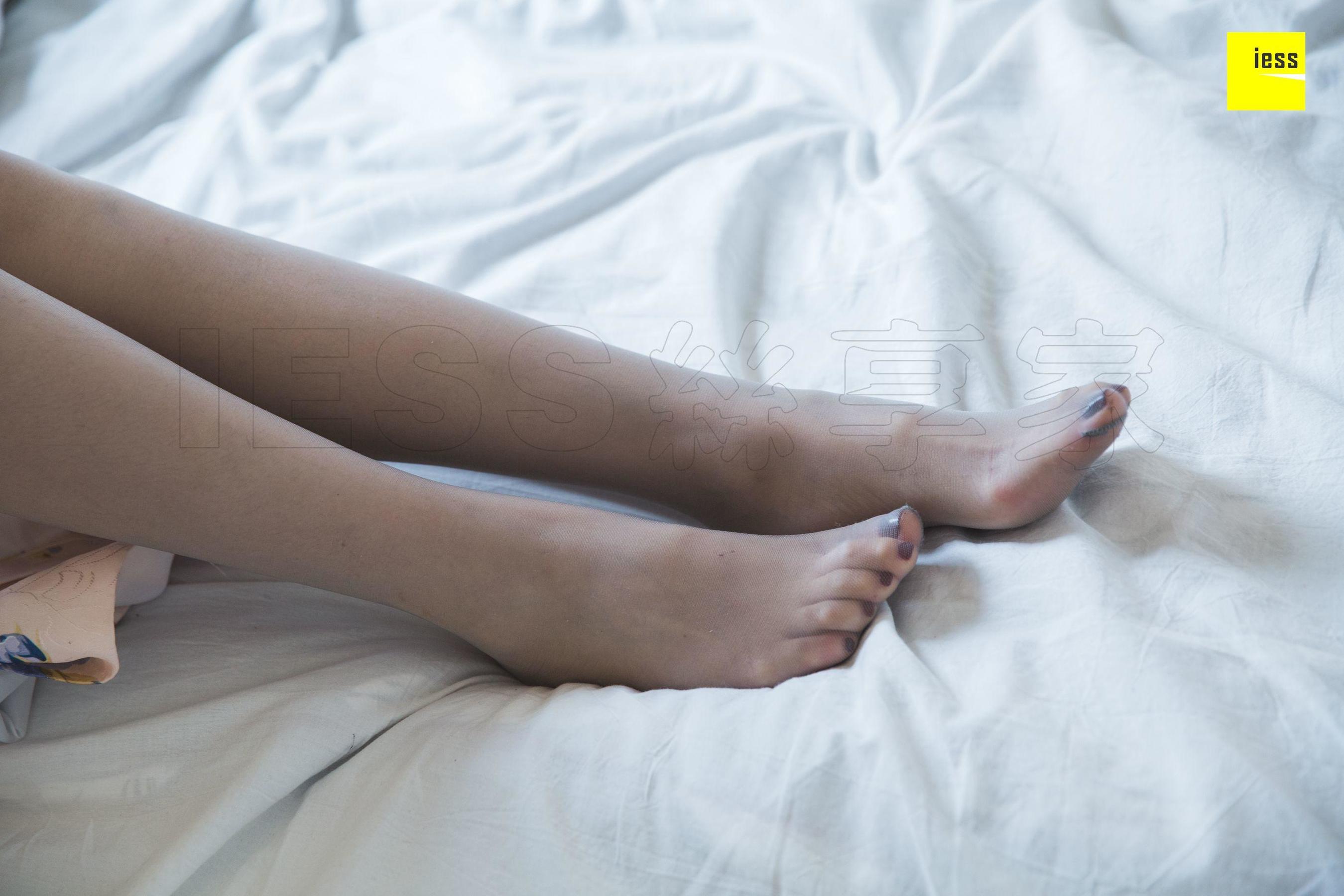 模特九妹《九妹和服灰丝》 [异思趣向IESS] 写真集