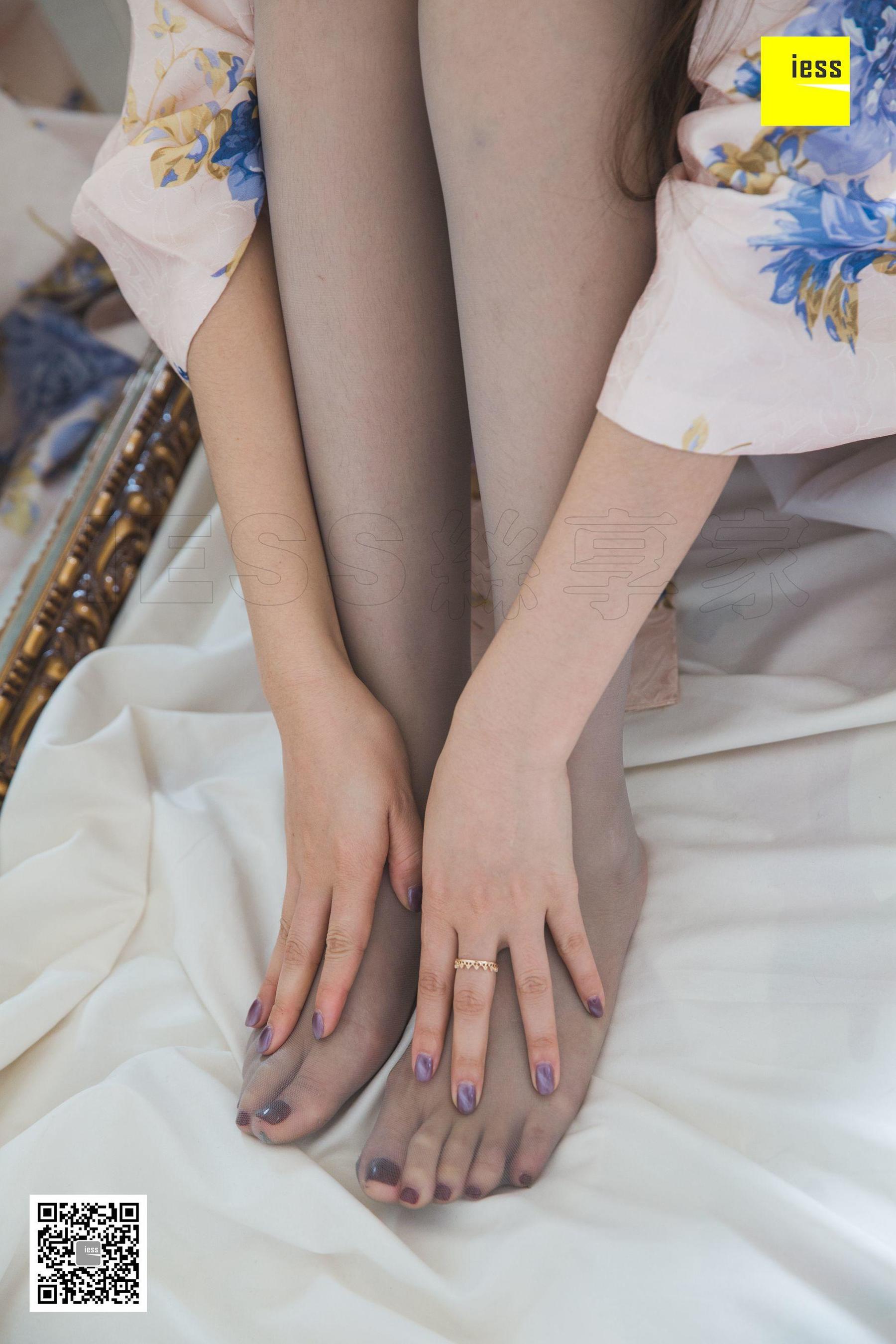 模特九妹《九妹和服灰丝》 [异思趣向IESS] 写真集