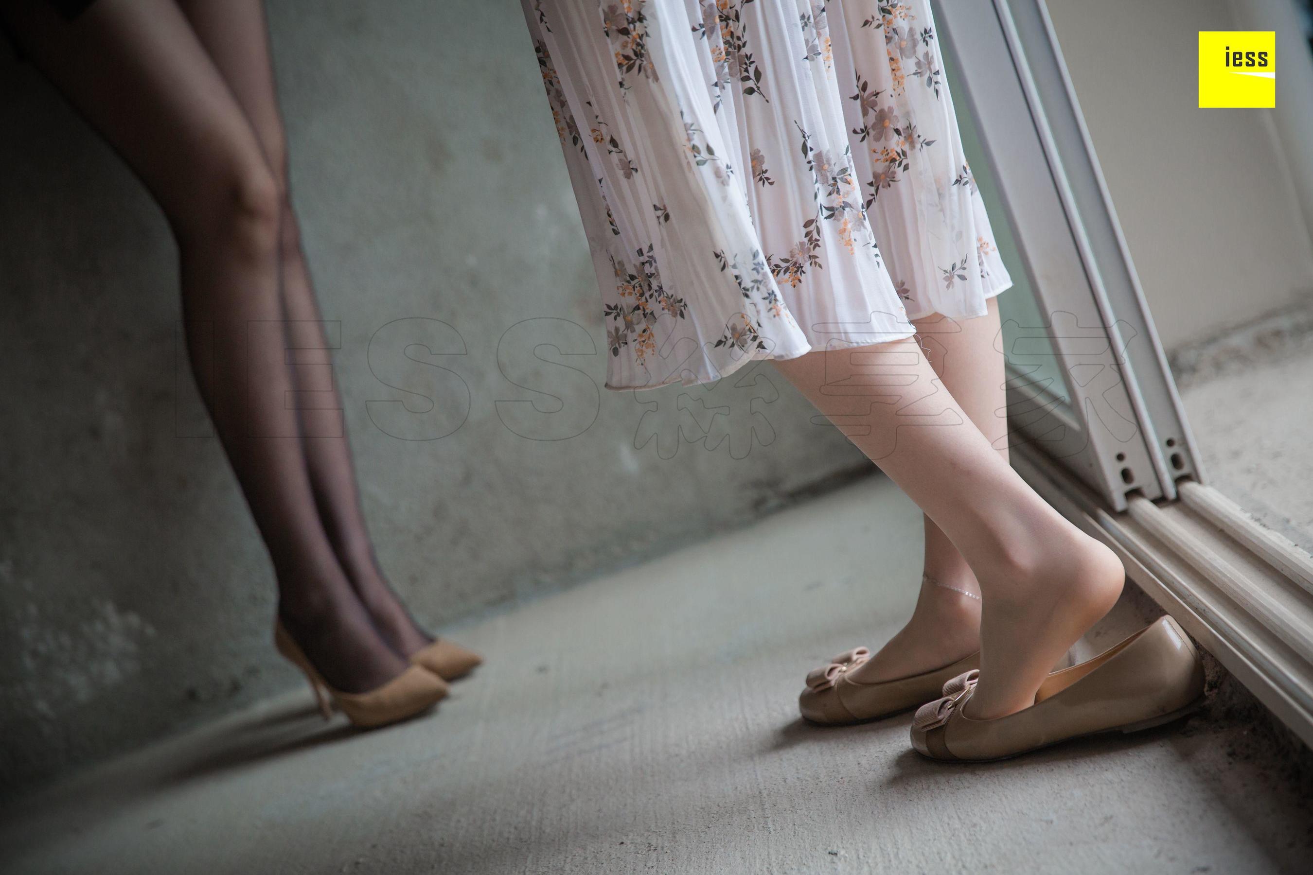 模特云芝《销售的肉丝女客户》 [异思趣向IESS] 写真集