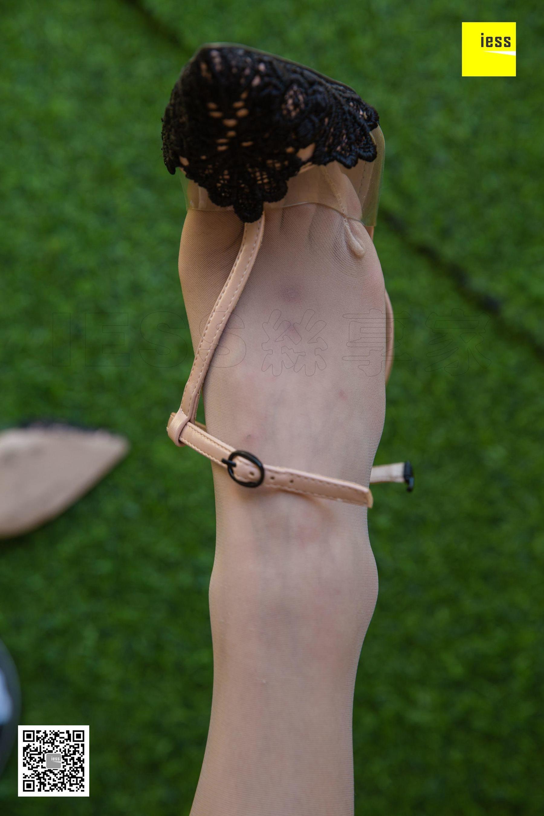 模特秋秋《秋秋的小皮裙》[异思趣向IESS] 写真集