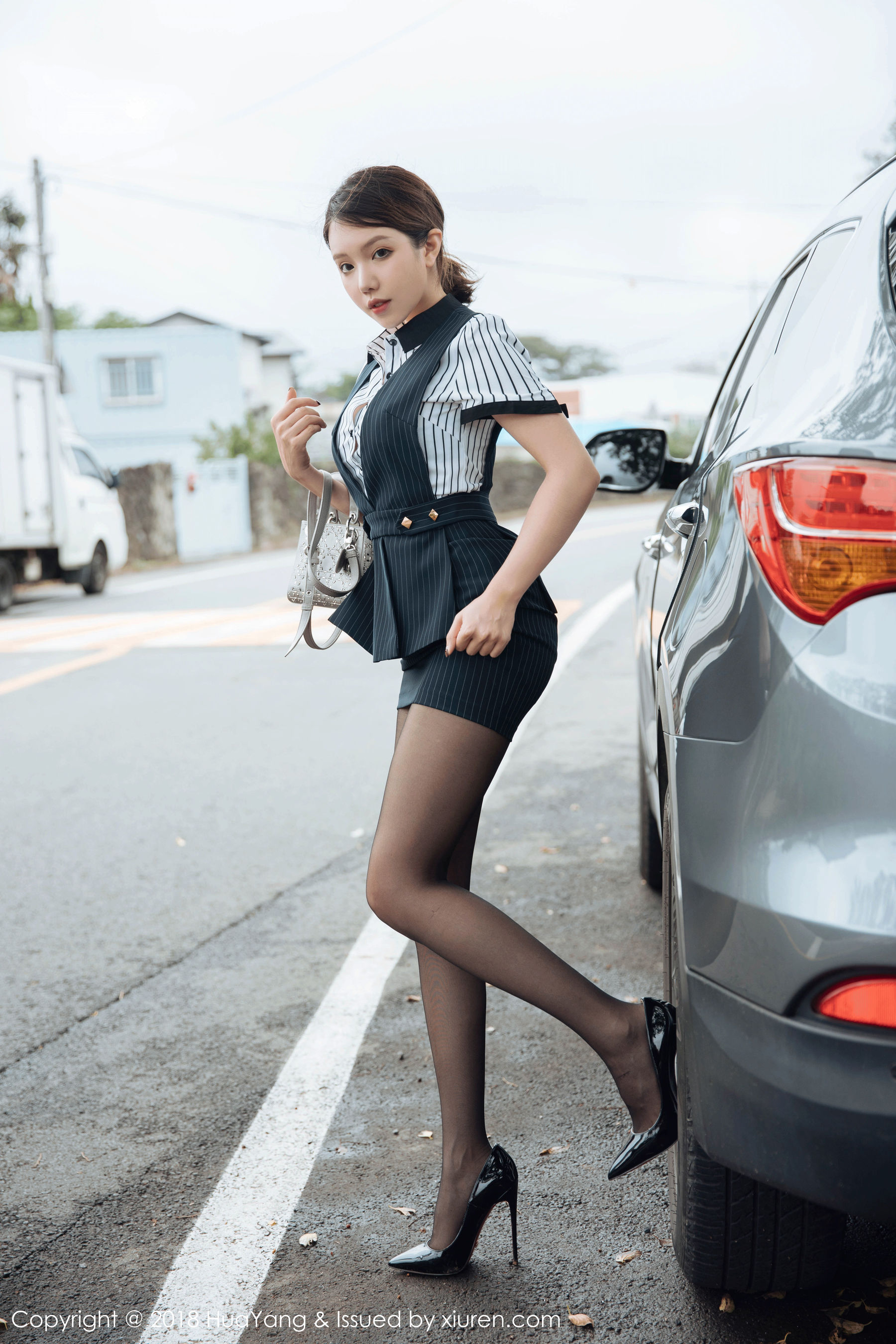 黄楽然《黑丝诱惑精彩呈现》 [花漾HuaYang] Vol.087 写真集