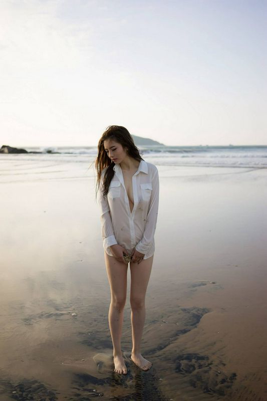 模特Jenny佳妮沙滩夏日私拍完美胸型