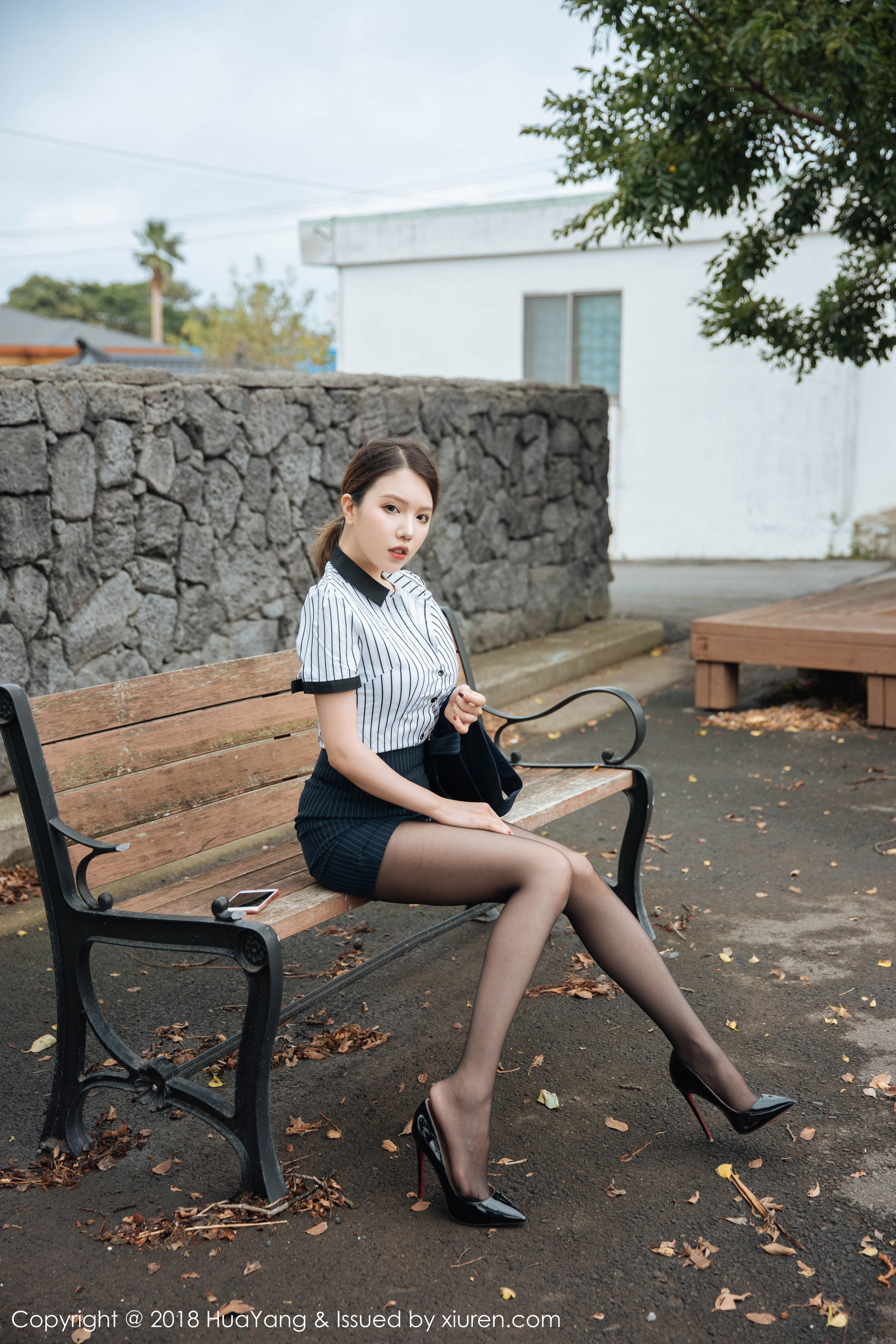 黄楽然《黑丝诱惑精彩呈现》 [花漾HuaYang] Vol.087 写真集