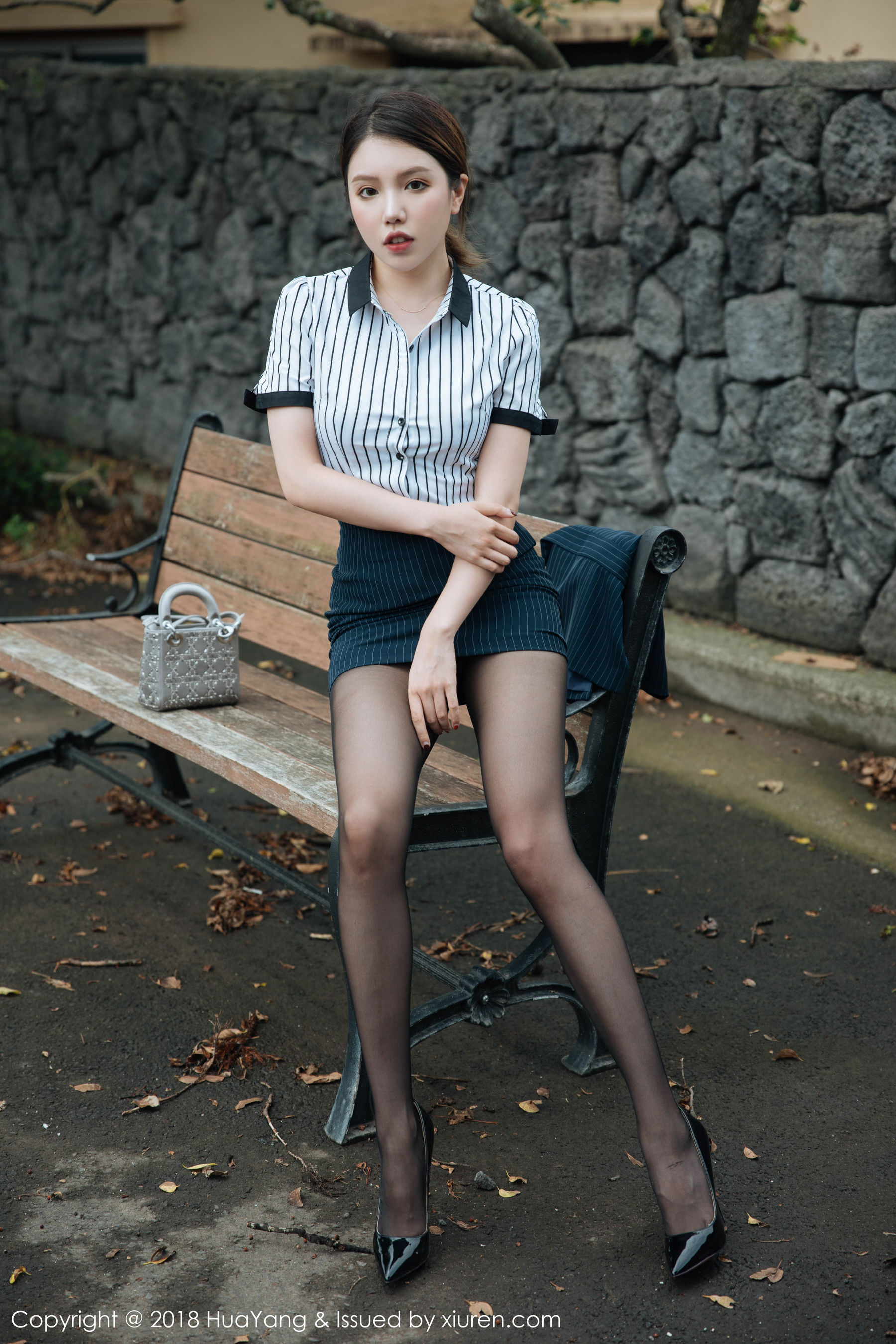 黄楽然《黑丝诱惑精彩呈现》 [花漾HuaYang] Vol.087 写真集