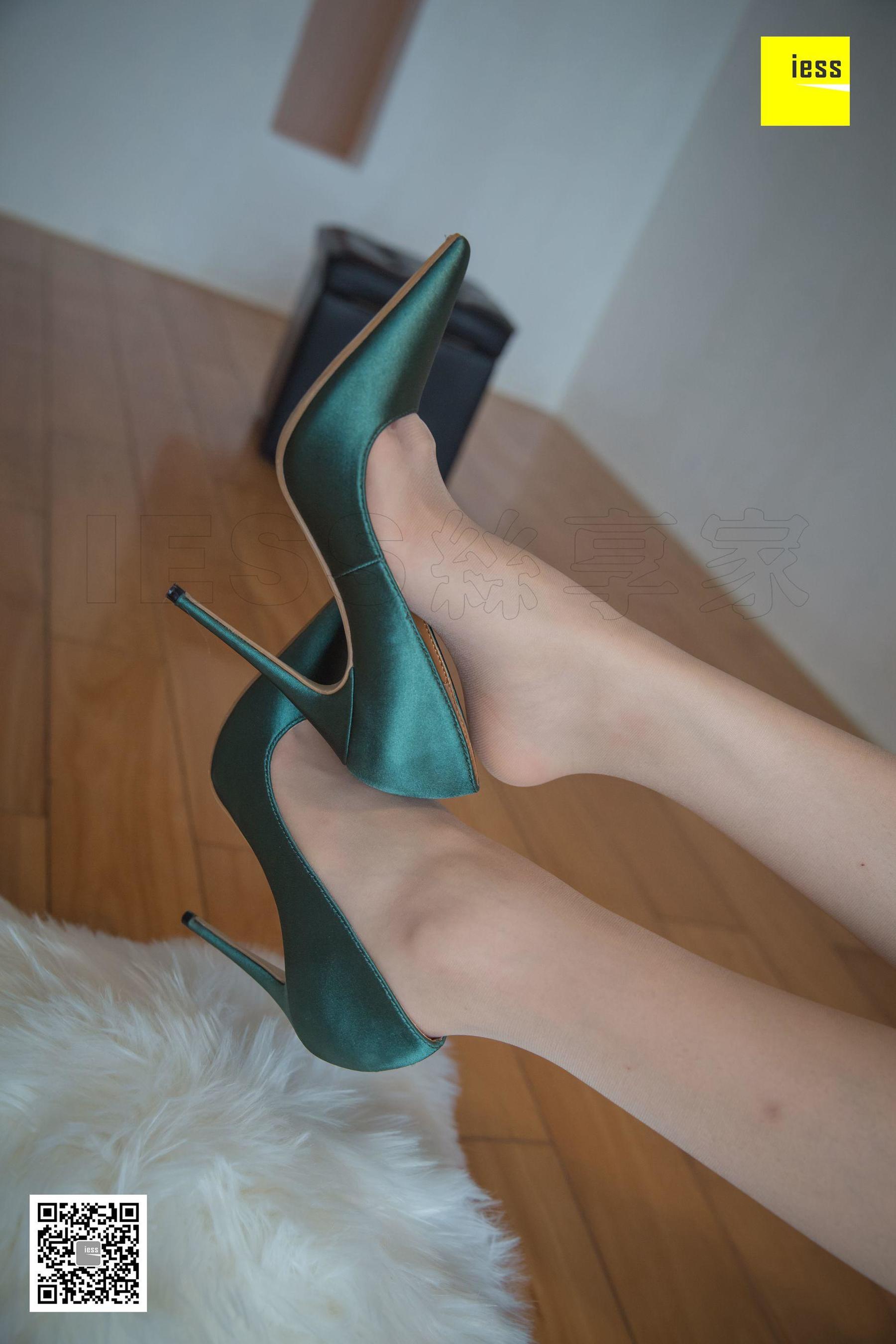 模特七七《七七的绿色高跟鞋》[异思趣向IESS] 写真集