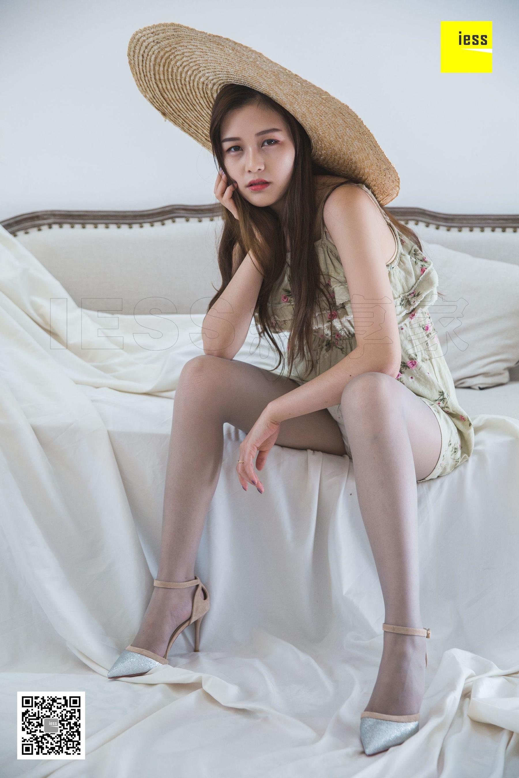 模特九妹《九妹碎花裙灰丝》 [异思趣向IESS] 写真集