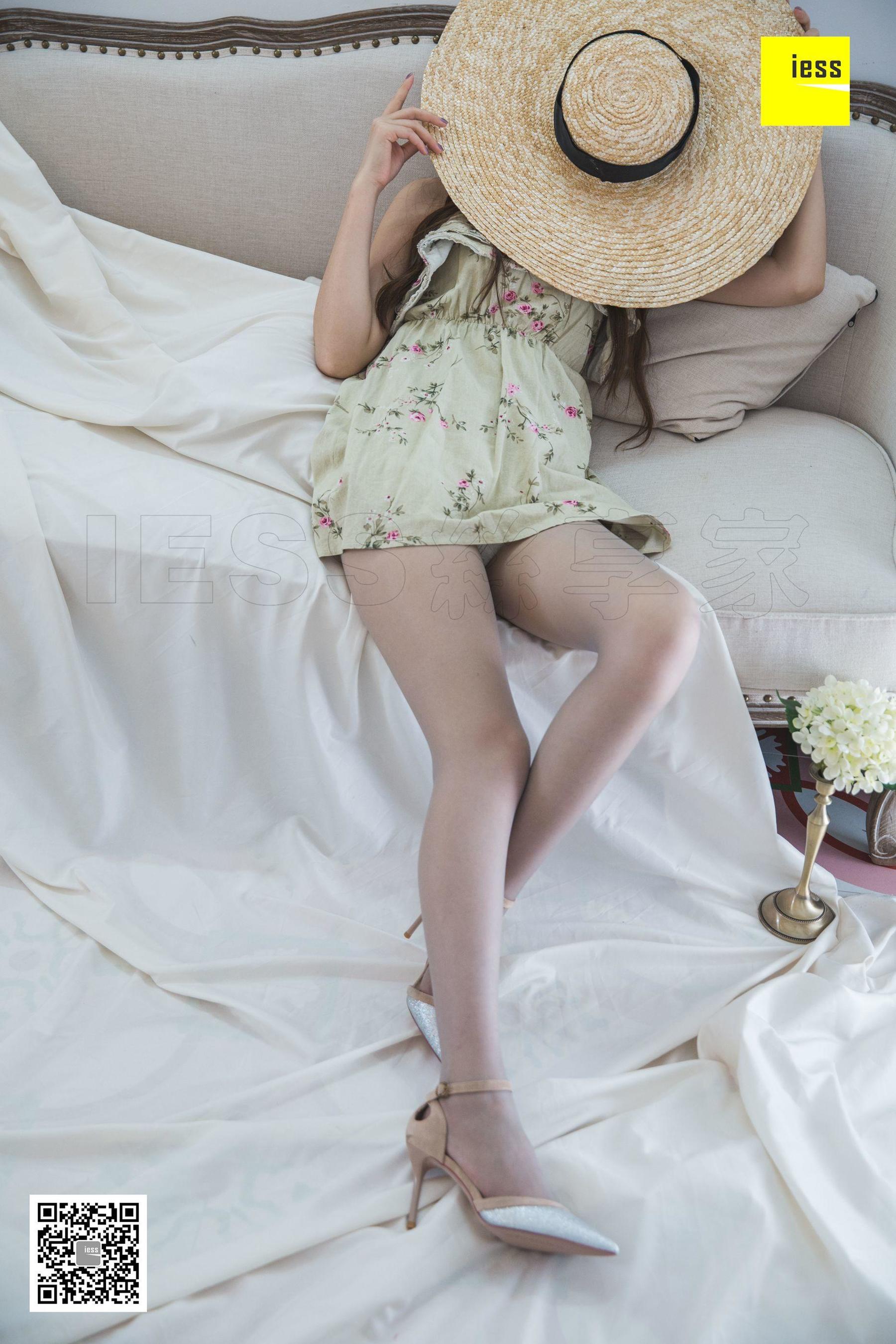 模特九妹《九妹碎花裙灰丝》 [异思趣向IESS] 写真集