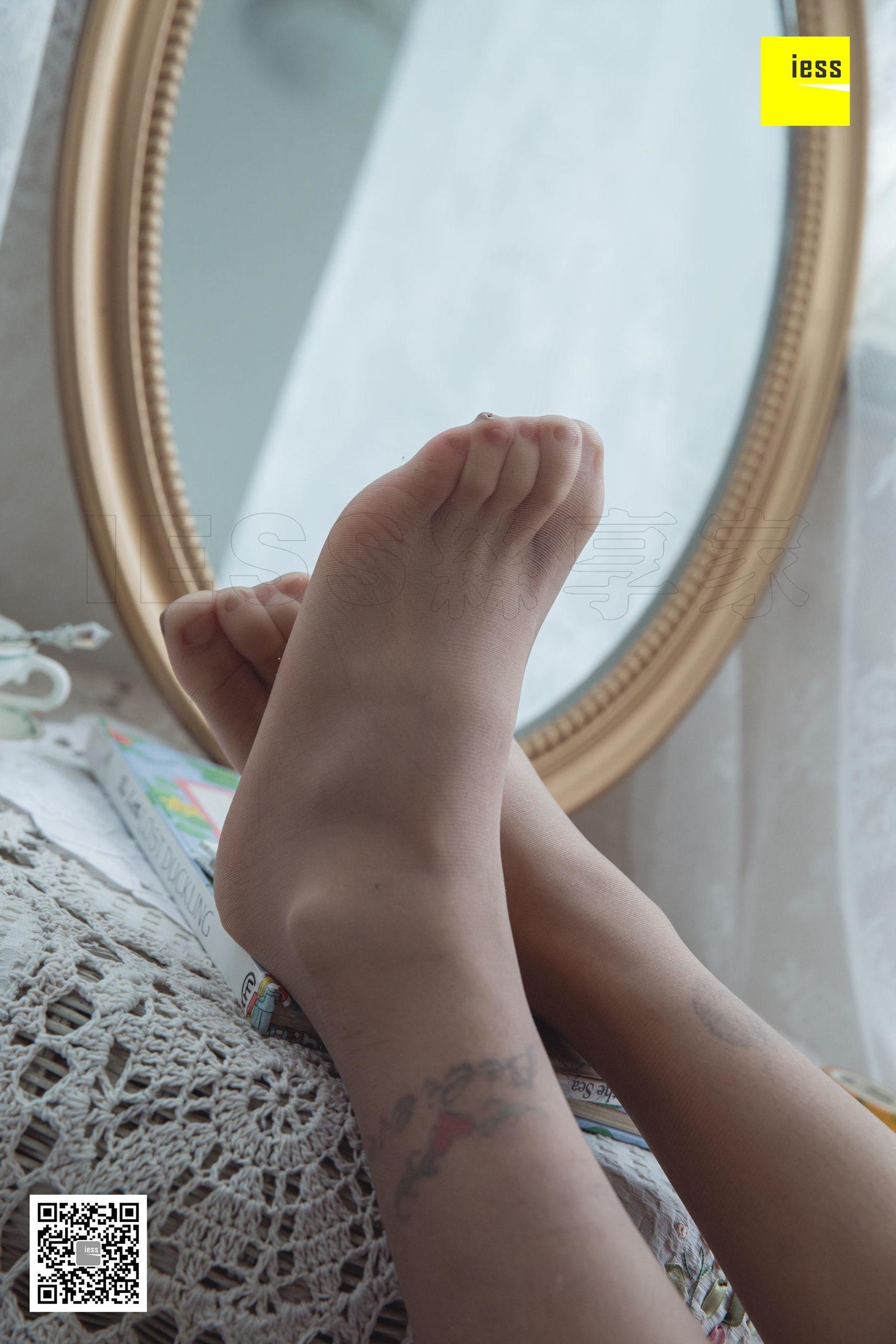 模特小韩《新模洋娃娃小韩》 [异思趣向IESS] 写真集