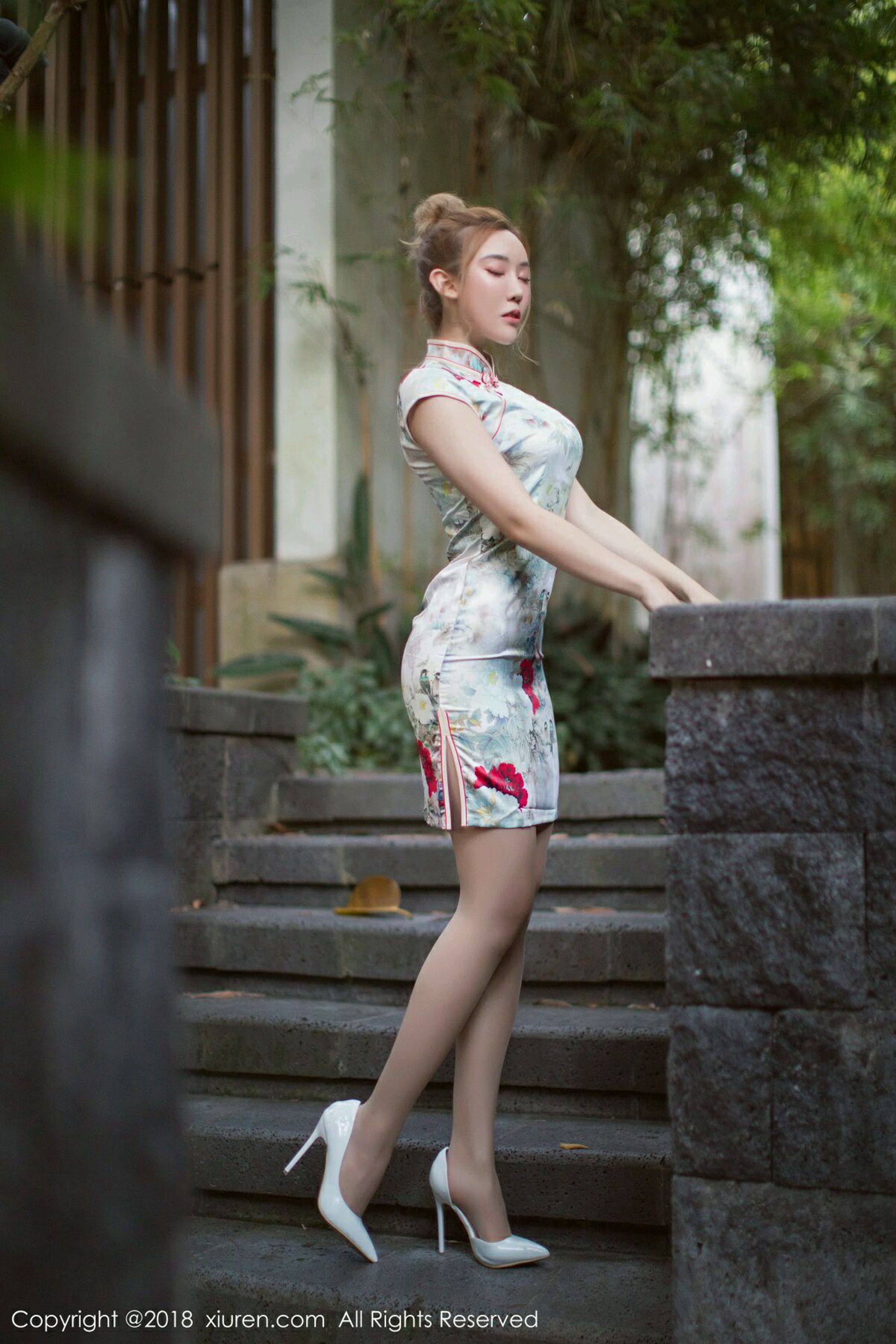 萌汉药baby《旗袍+连体肉丝系列~~》 [秀人XIUREN] No.1237 写真集