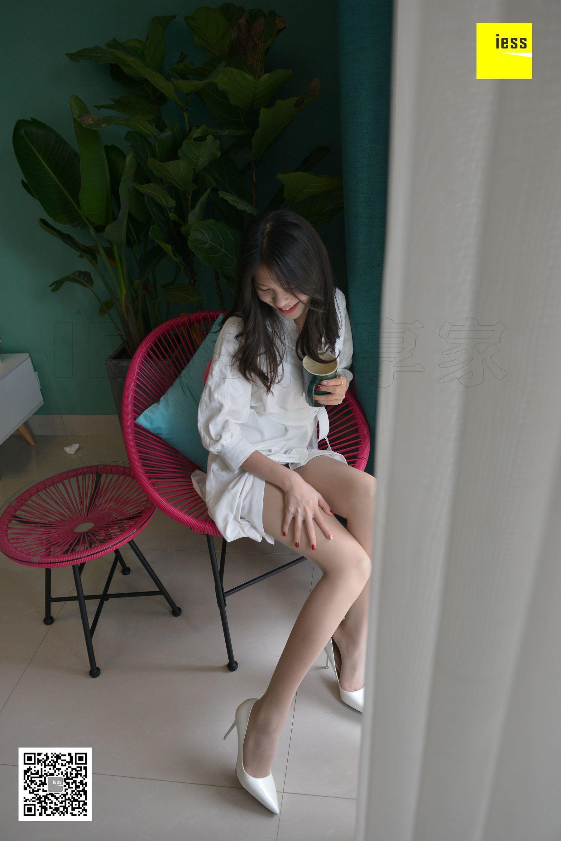 模特七七 《七七的仙女白裙》 [异思趣向IESS] 写真集