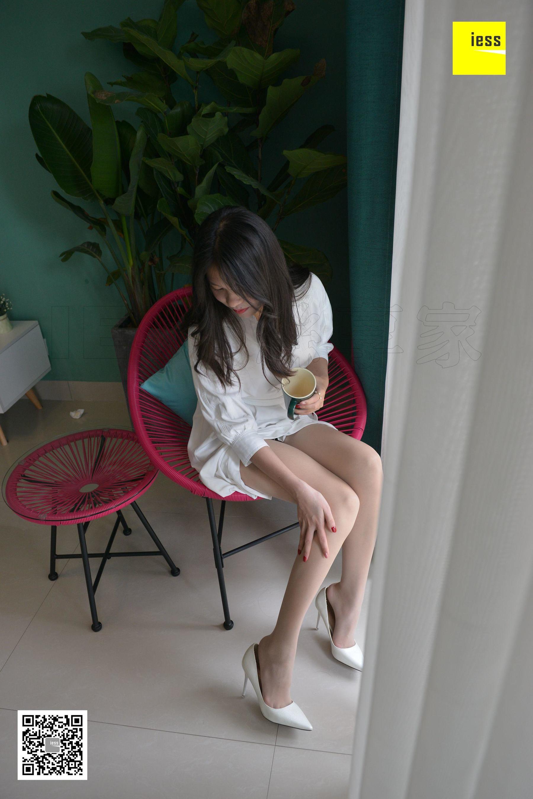 模特七七 《七七的仙女白裙》 [异思趣向IESS] 写真集