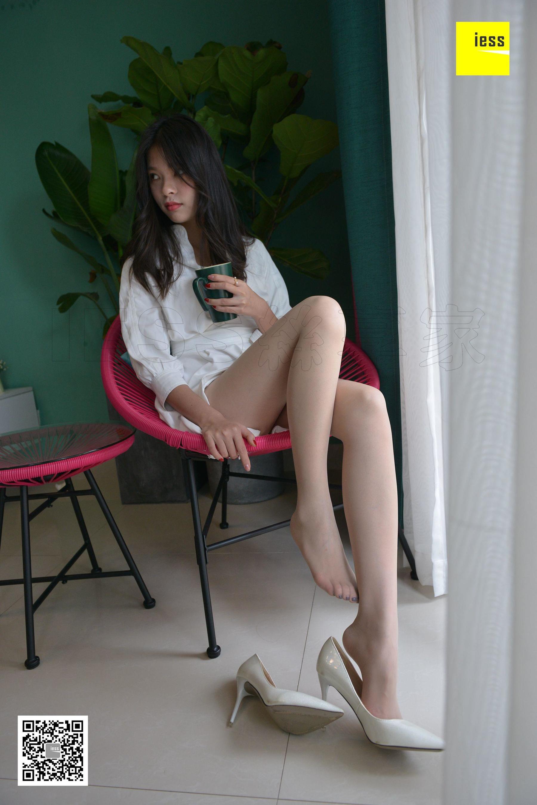 模特七七 《七七的仙女白裙》 [异思趣向IESS] 写真集