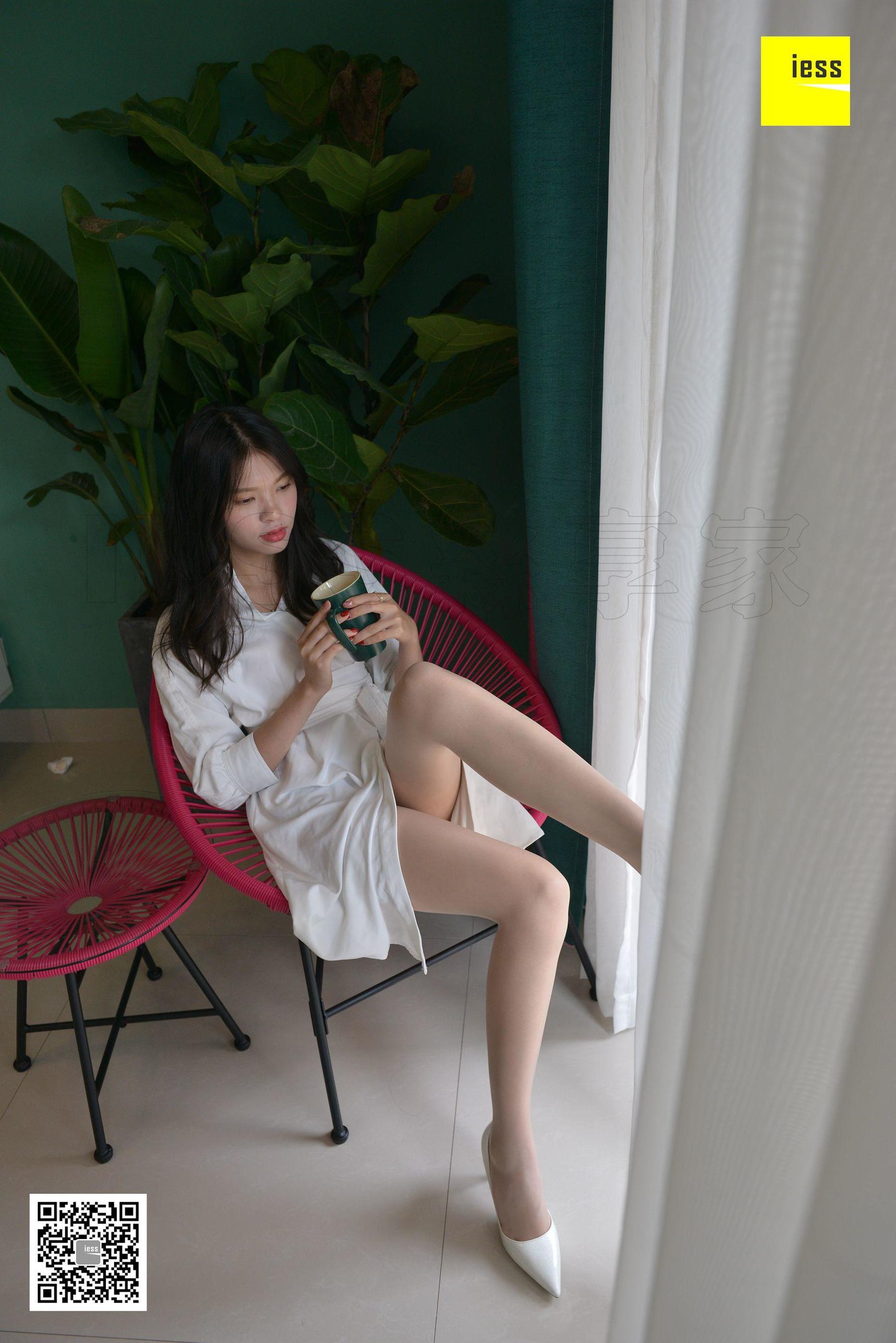 模特七七 《七七的仙女白裙》 [异思趣向IESS] 写真集