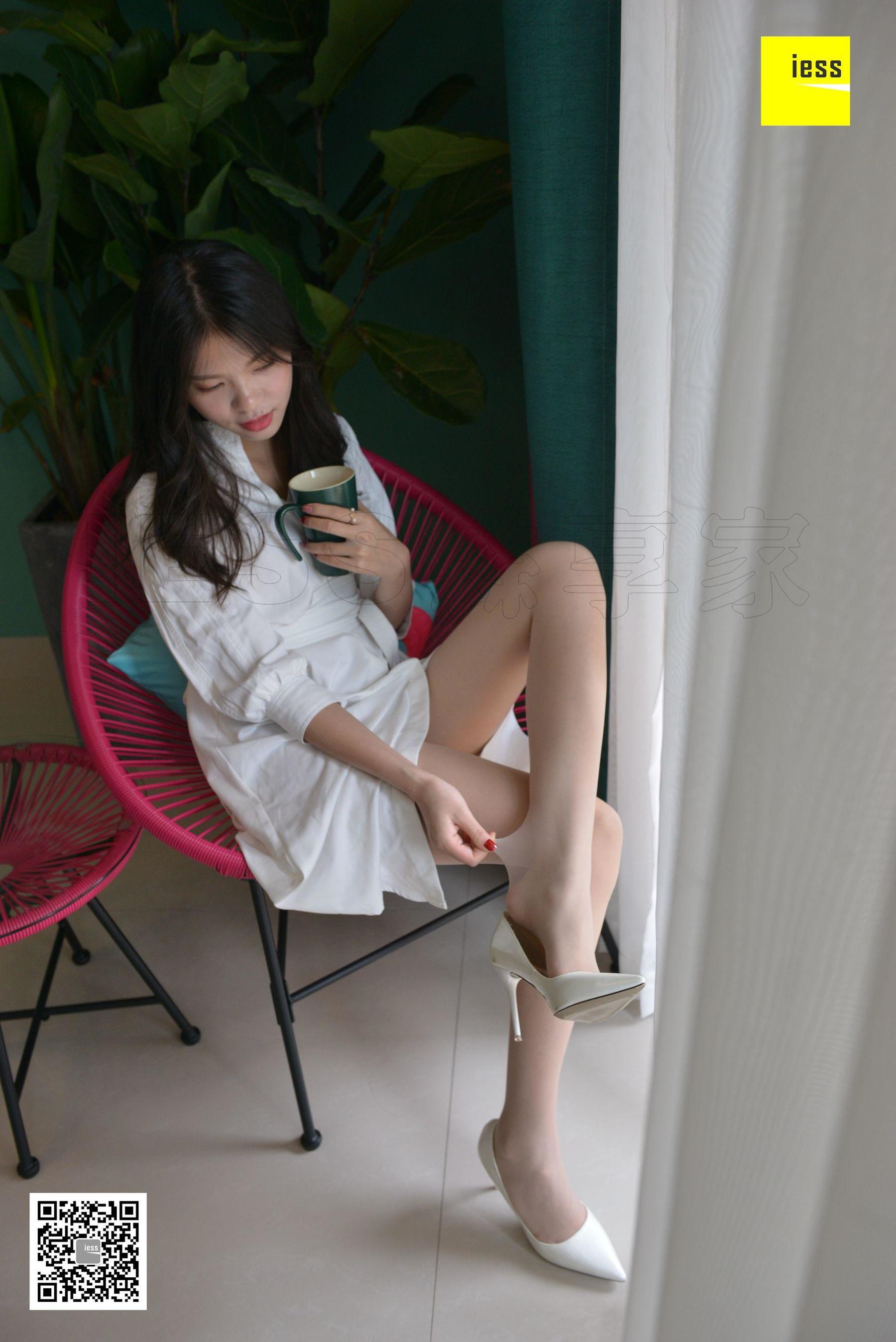 模特七七 《七七的仙女白裙》 [异思趣向IESS] 写真集