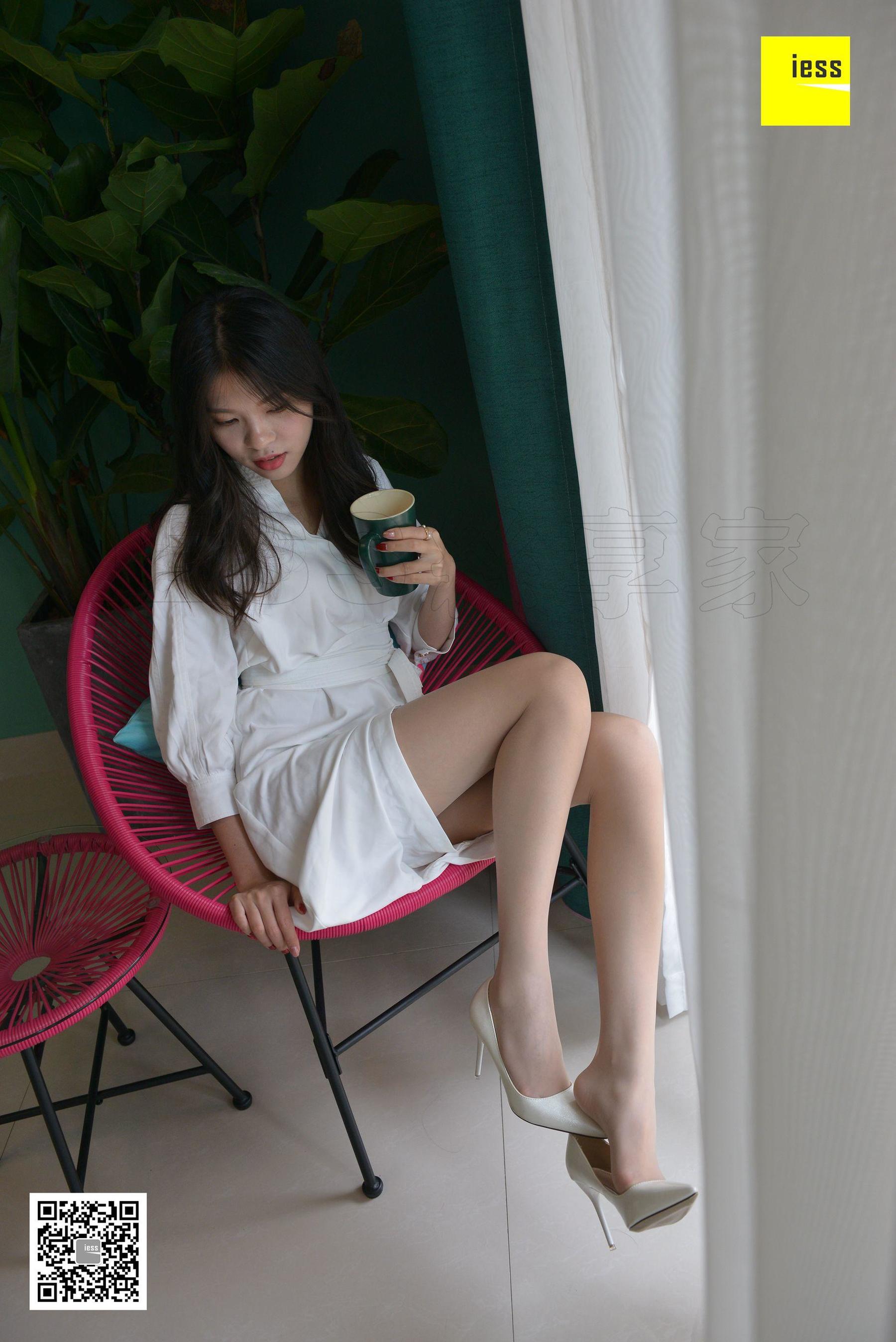 模特七七 《七七的仙女白裙》 [异思趣向IESS] 写真集