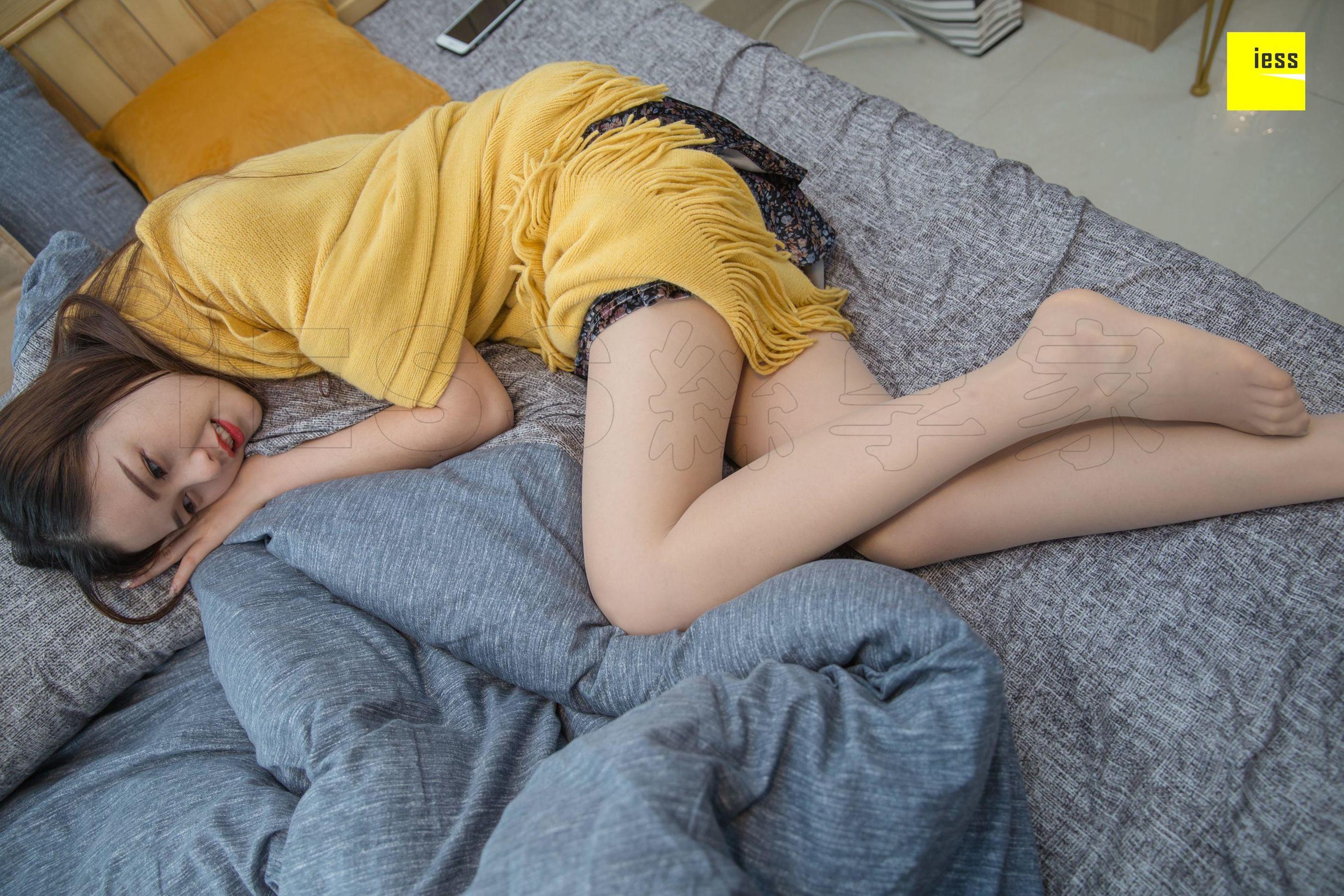 模特九妹 《刚起床的九妹》 [异思趣向IESS] 写真集