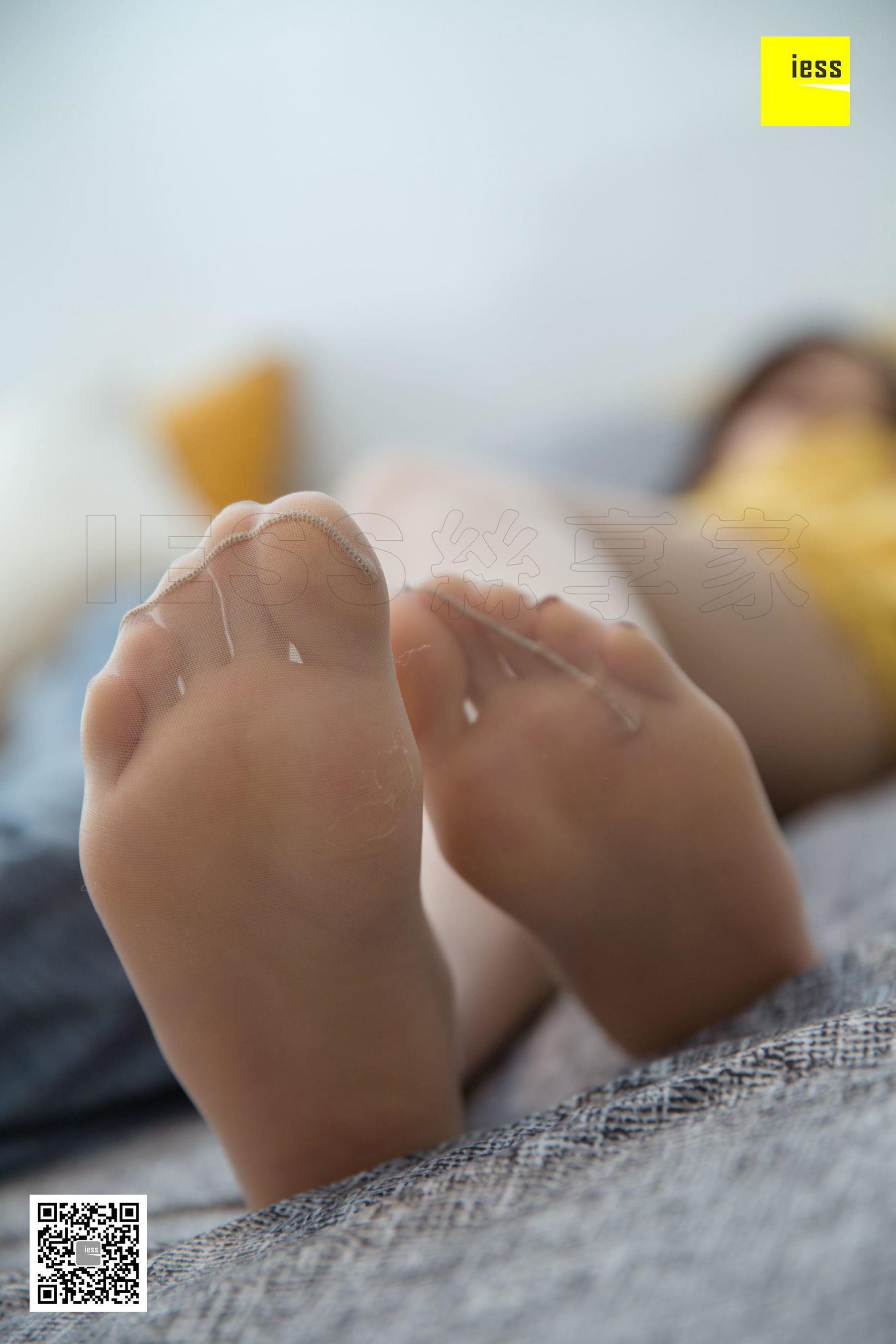 模特九妹 《刚起床的九妹》 [异思趣向IESS] 写真集