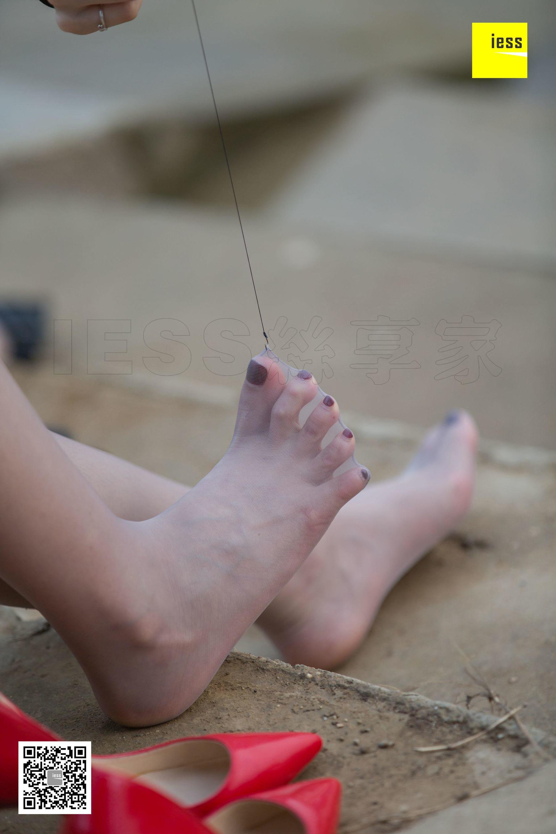 模特佳佳&amp;九妹 《钓鱼还是钓丝？》 [异思趣向IESS] 写真集