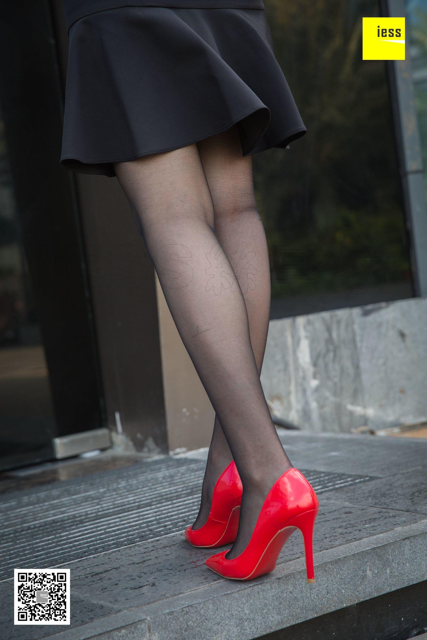 模特紫紫 《被风吹乱的裙摆》 [异思趣向IESS] 写真集