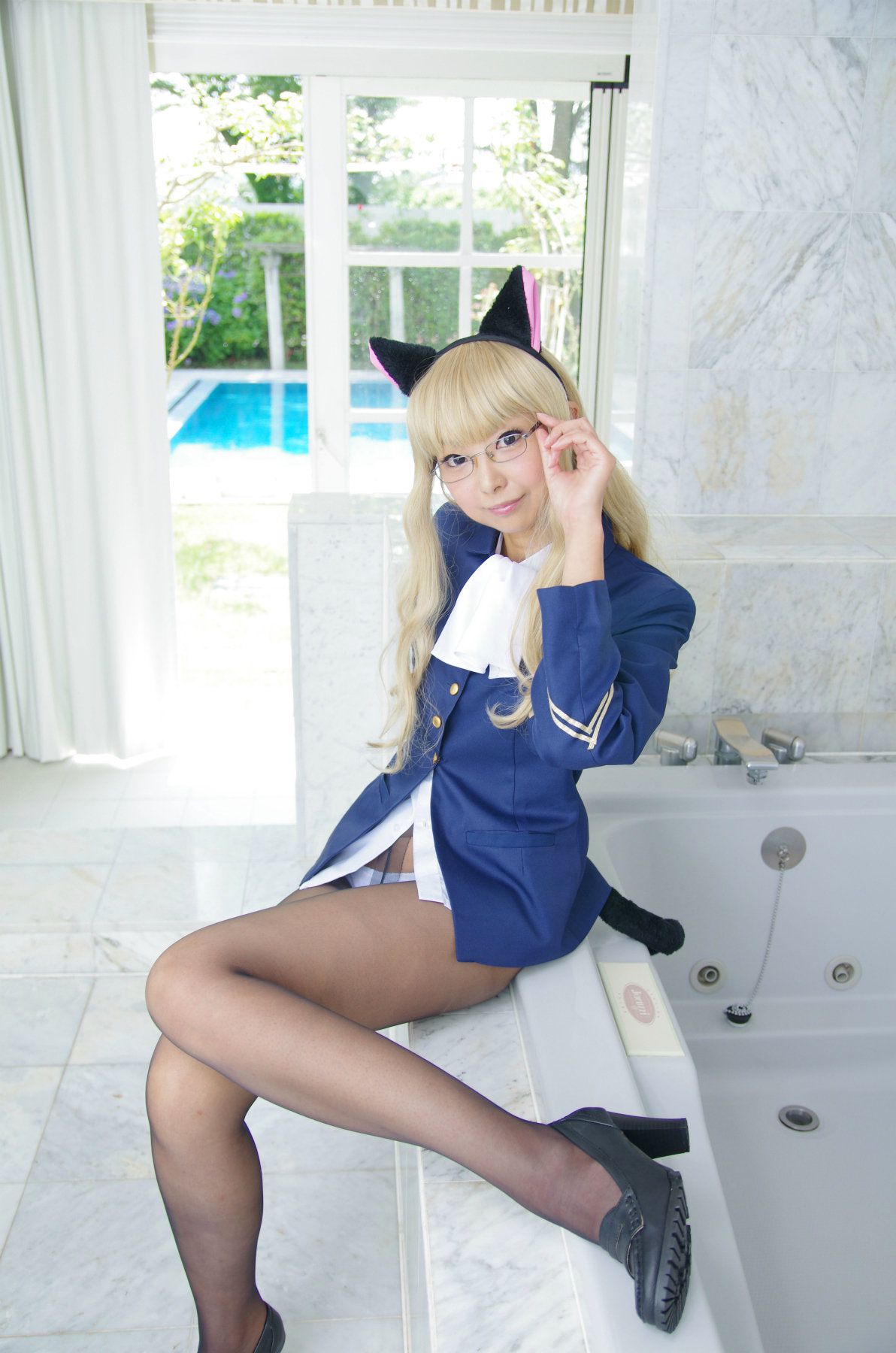 Necoco(猫子) 《Strike Witches》Perrine-H. Clostermann+《放課後プレイ》Kanojo 写真集