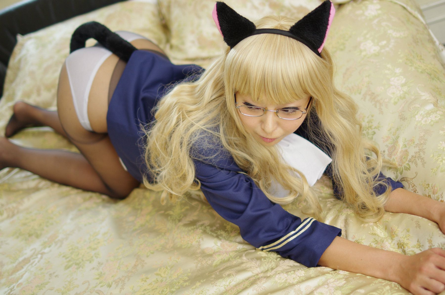 Necoco(猫子) 《Strike Witches》Perrine-H. Clostermann+《放課後プレイ》Kanojo 写真集