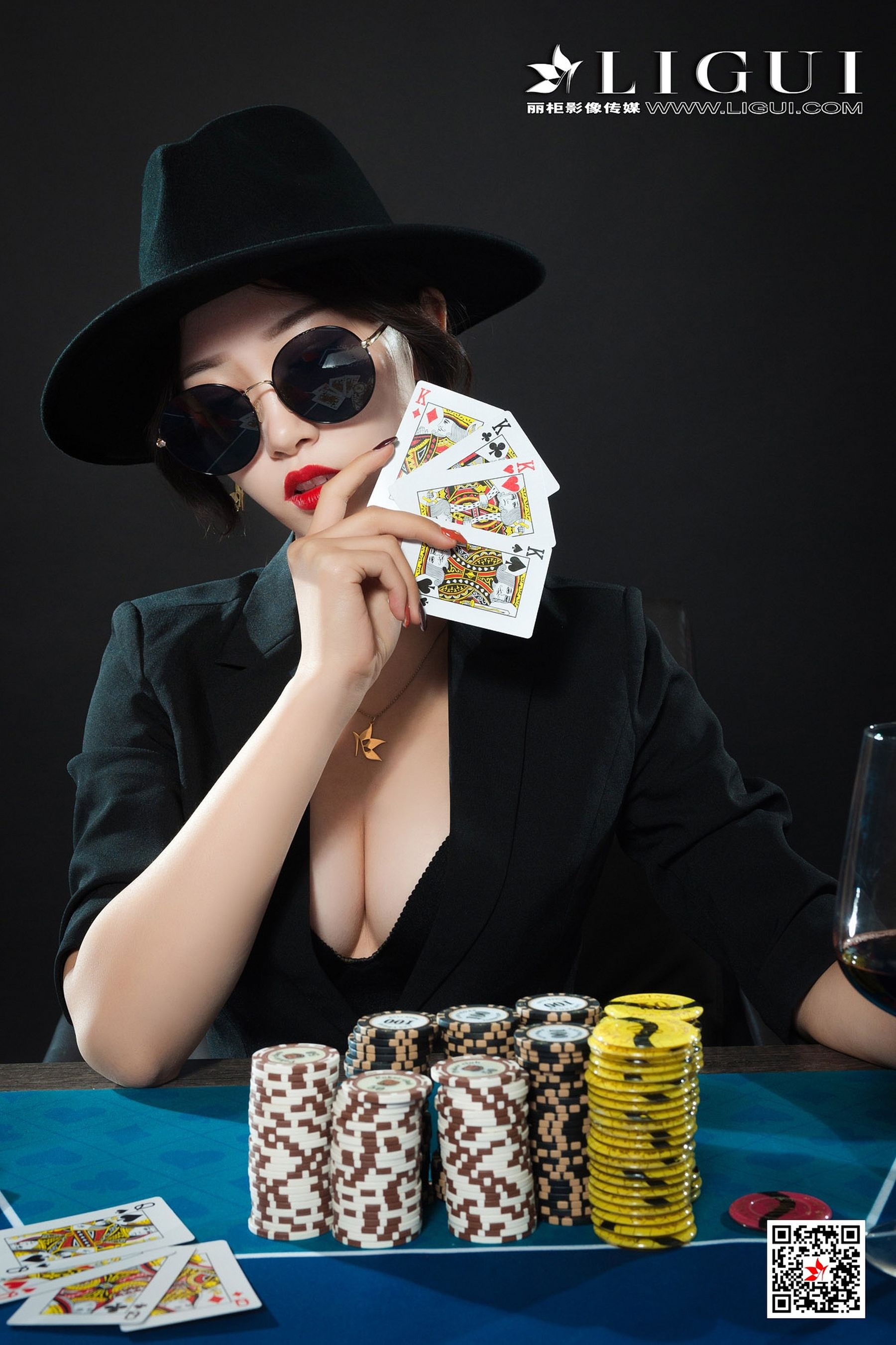 腿模筱筱《赌场黑丝女王》 [丽柜Ligui] 写真集