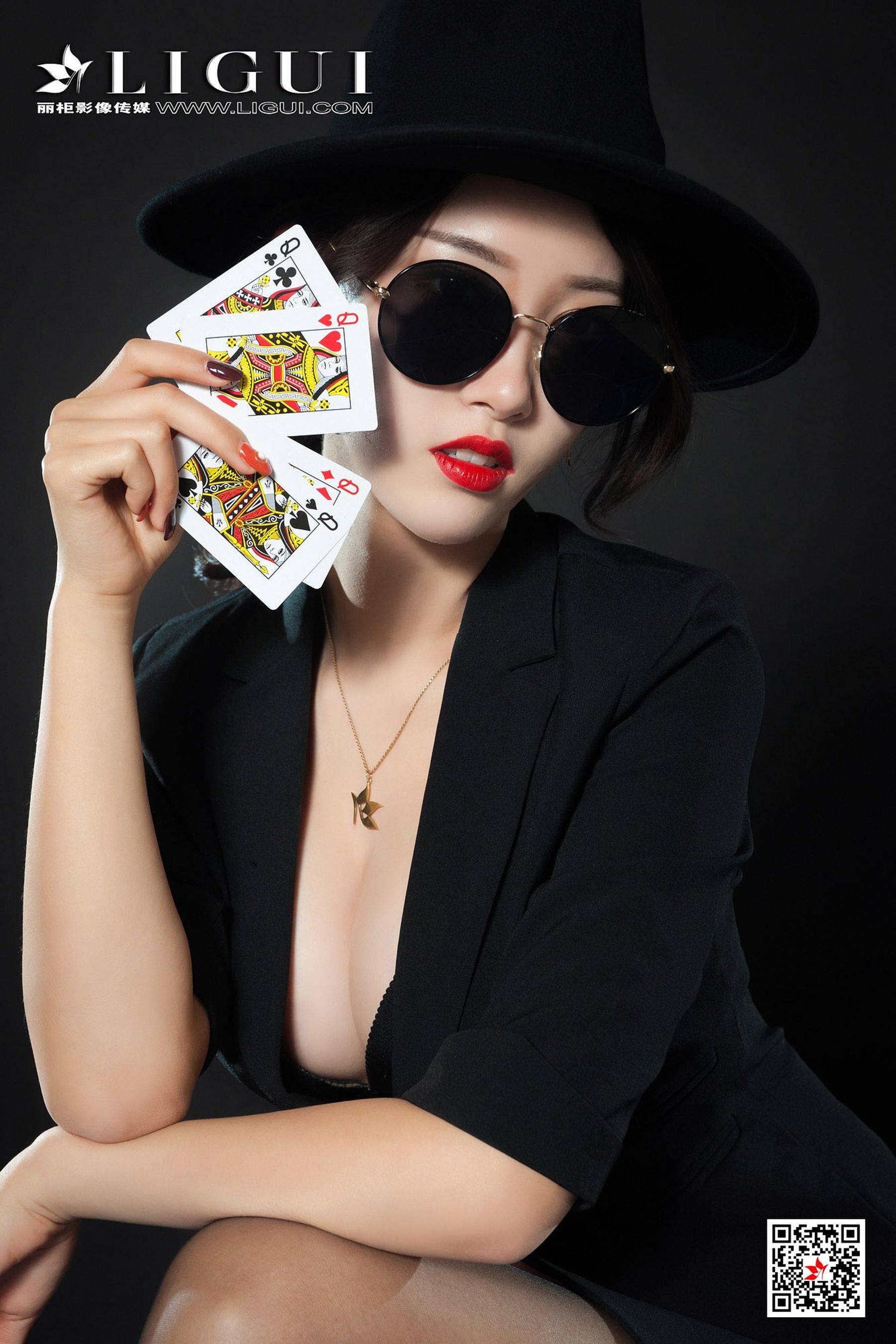 腿模筱筱《赌场黑丝女王》 [丽柜Ligui] 写真集
