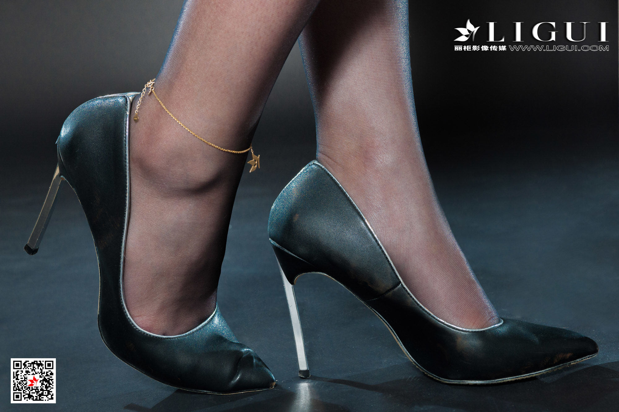 腿模Xilly《监狱黑丝女王》 [丽柜Ligui] 写真集
