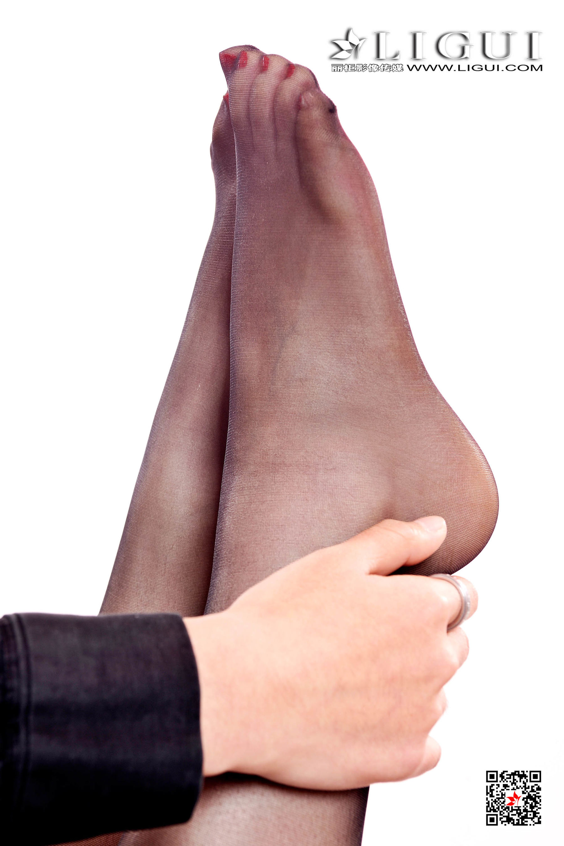 腿模允儿《黑丝大长腿》 [丽柜Ligui] 写真集