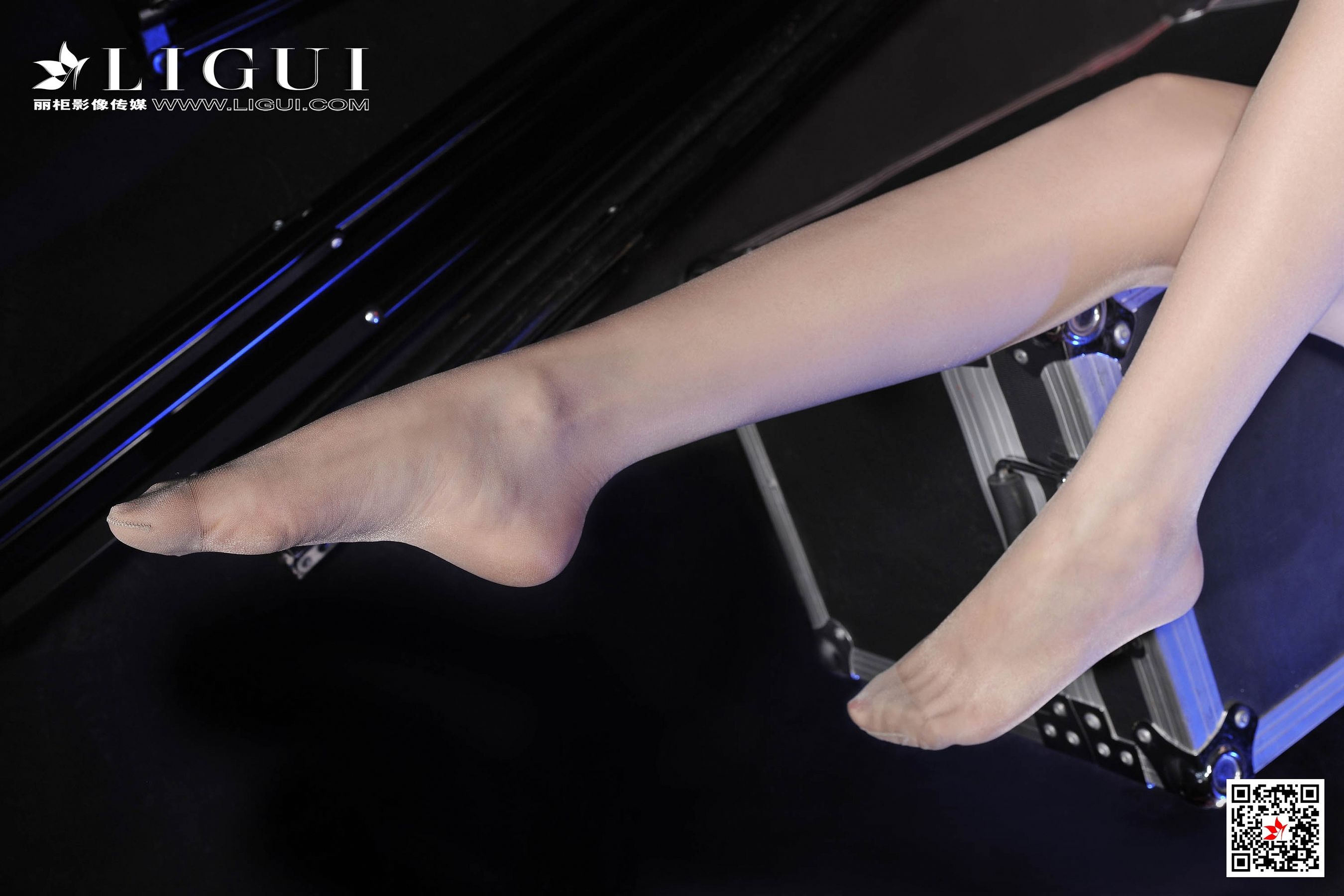 模特可馨《皮衣VS肉丝》 [丽柜Ligui] 网络丽人 写真集