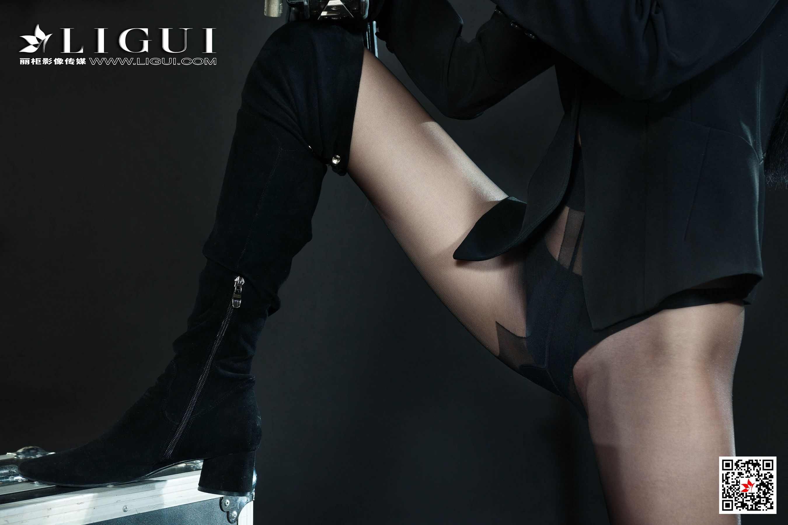 腿模凉儿《黑丝OL》 [丽柜Ligui] 网络丽人 写真集