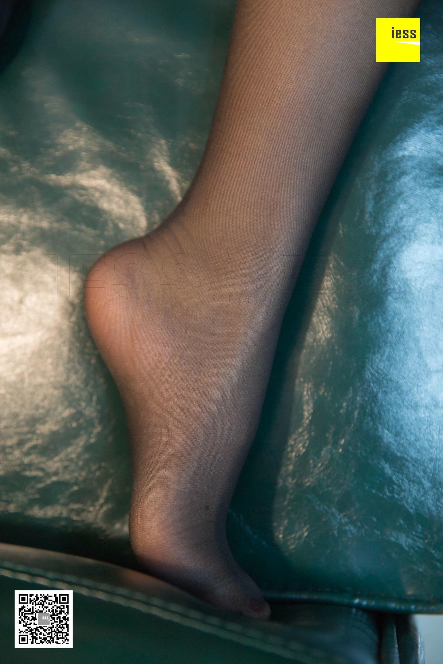 腿模小韩 《小韩初尝黑丝》[异思趣向IESS] 写真集